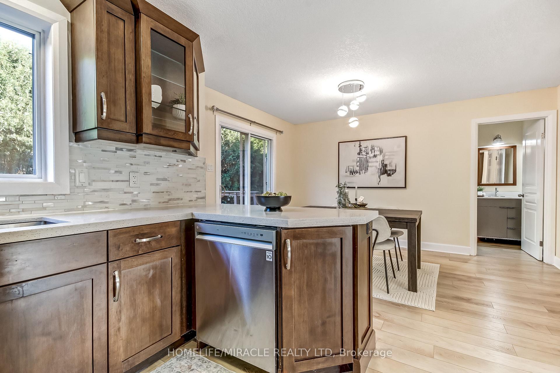 Photo 7 of 23 Willis Avenue, Strathroy-Caradoc, SE — HOMEH