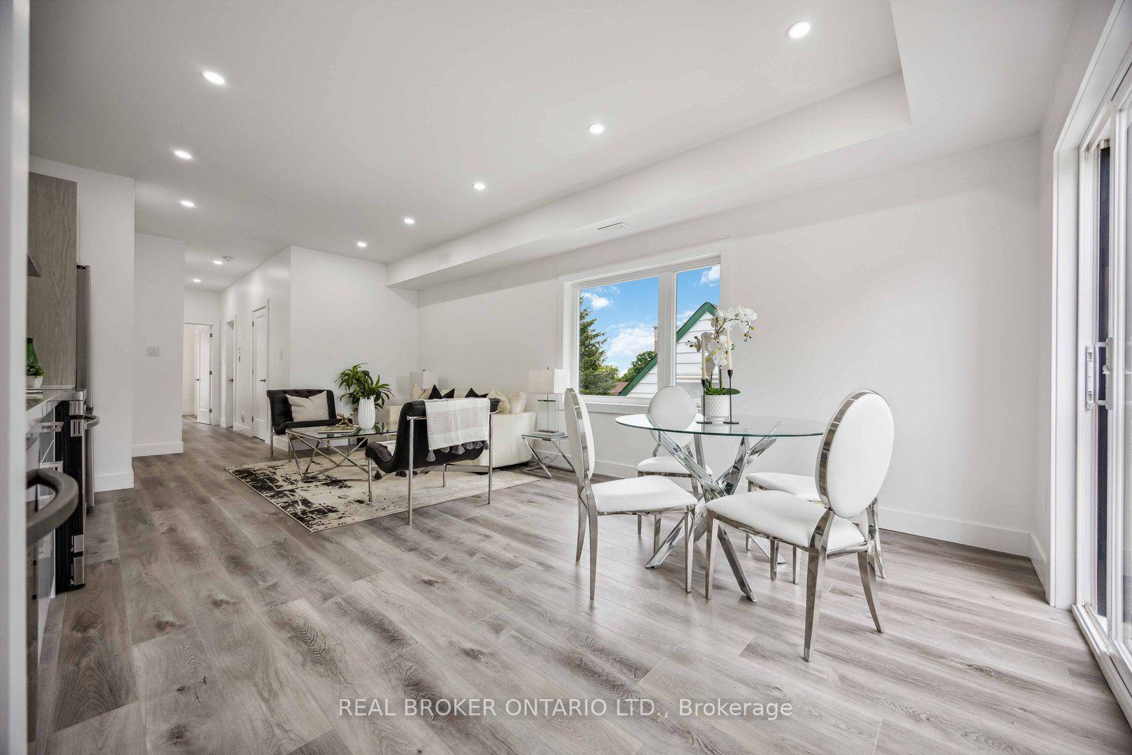 Photo 4 of Unit 4, 14 Hatfield Crescent, Etobicoke, Elms-Old Rexdale — HOMEH