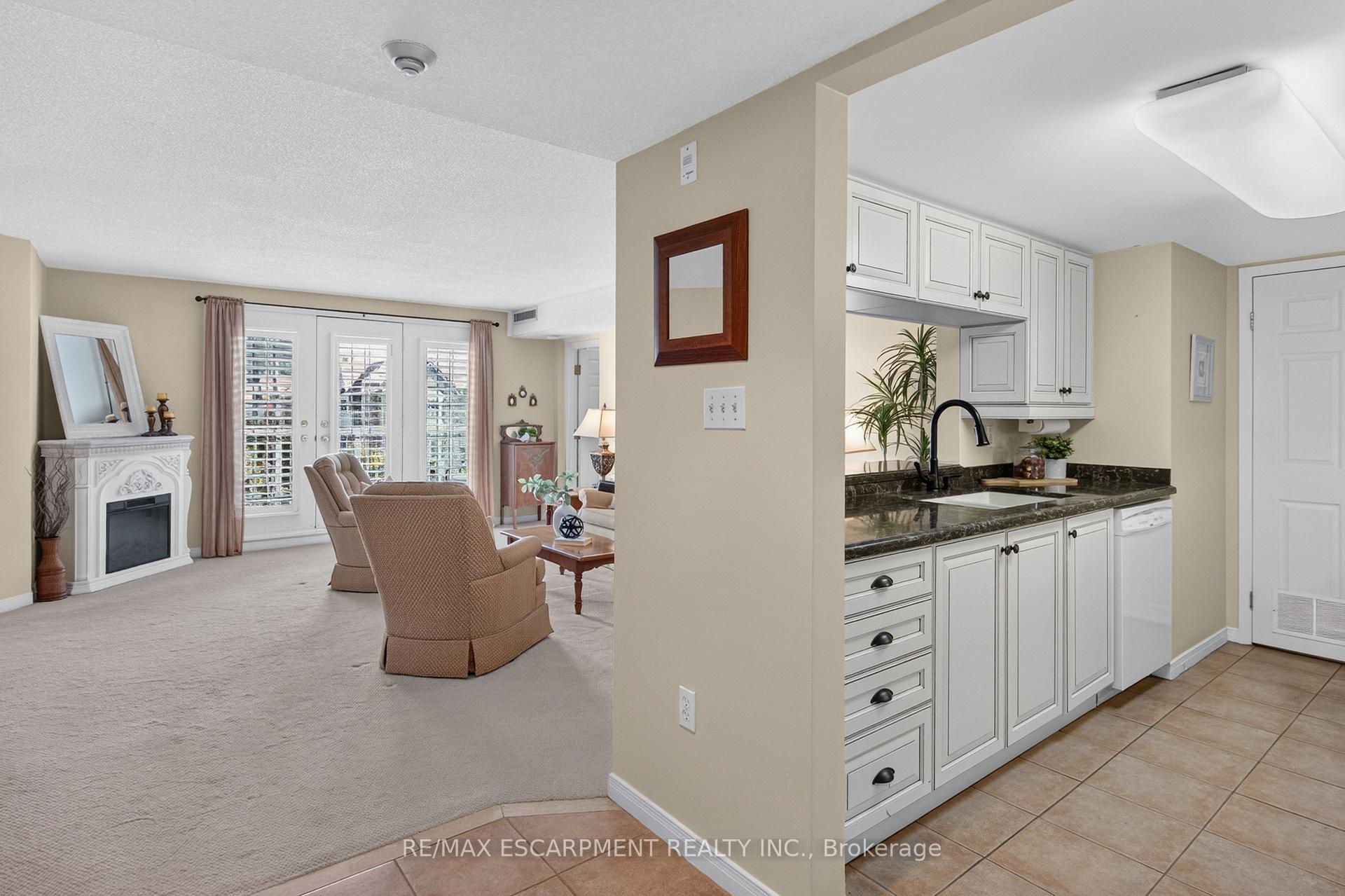 Photo 7 of Unit B404, 216 Plains Road W, Burlington, Bayview — HOMEH