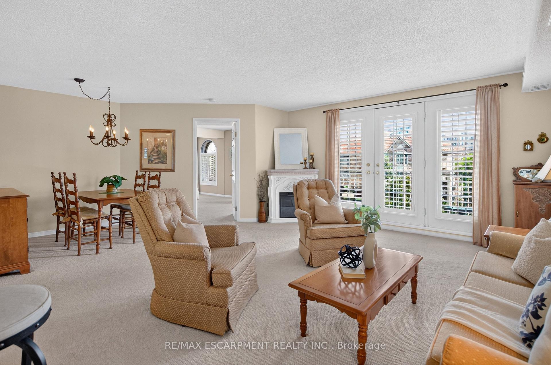 Photo 10 of Unit B404, 216 Plains Road W, Burlington, Bayview — HOMEH