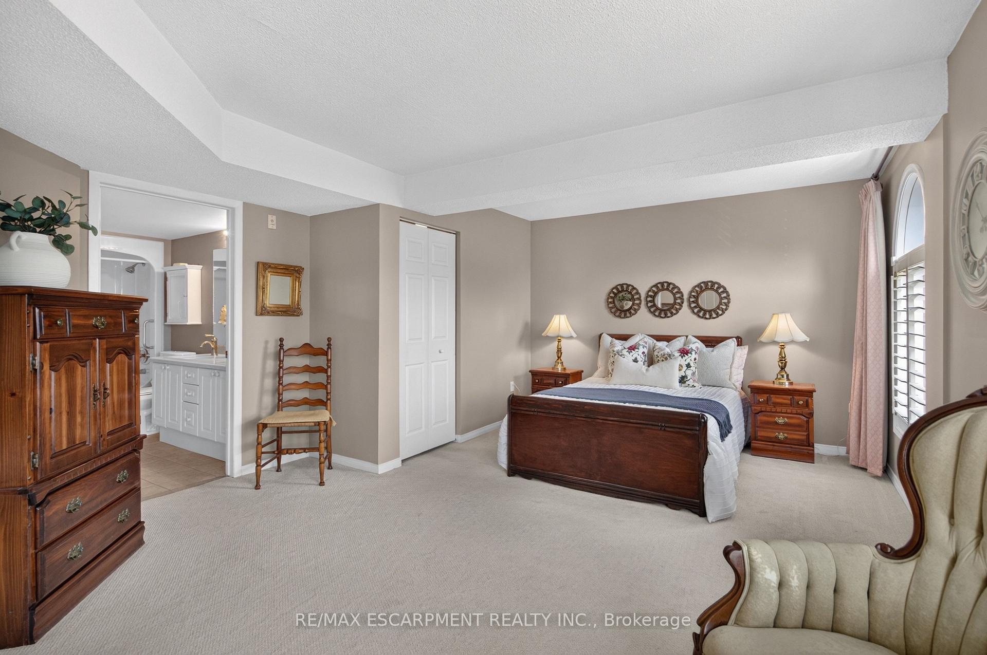 Photo 12 of Unit B404, 216 Plains Road W, Burlington, Bayview — HOMEH