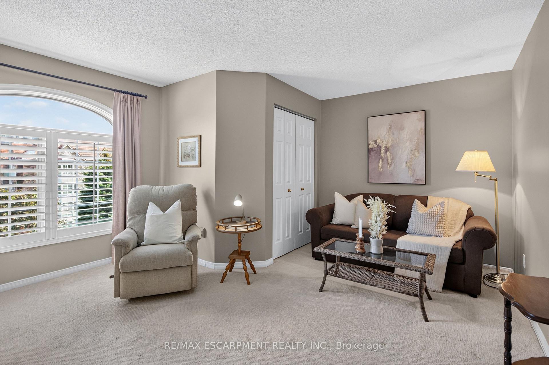 Photo 16 of Unit B404, 216 Plains Road W, Burlington, Bayview — HOMEH