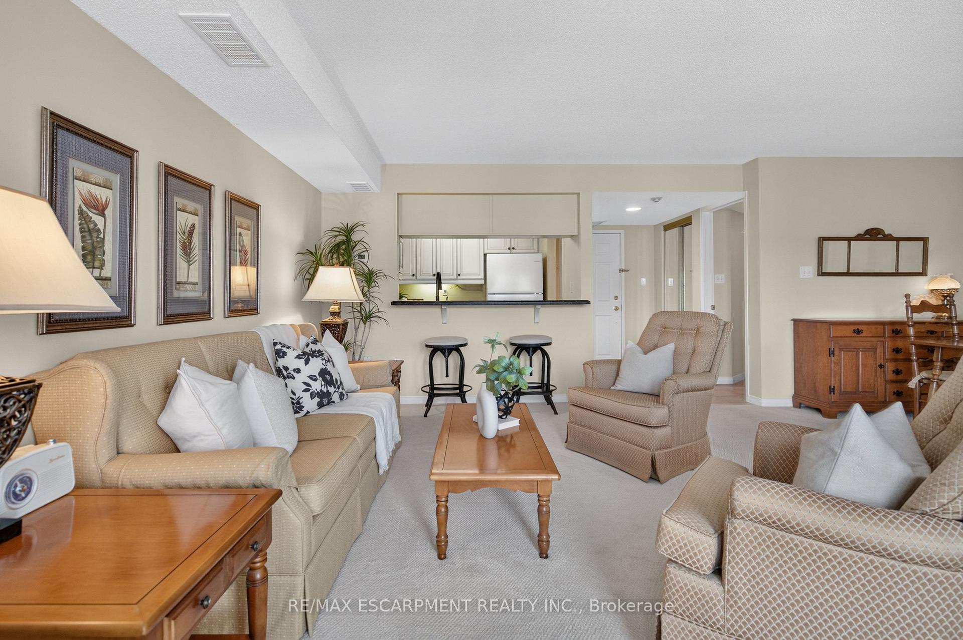 Photo 18 of Unit B404, 216 Plains Road W, Burlington, Bayview — HOMEH