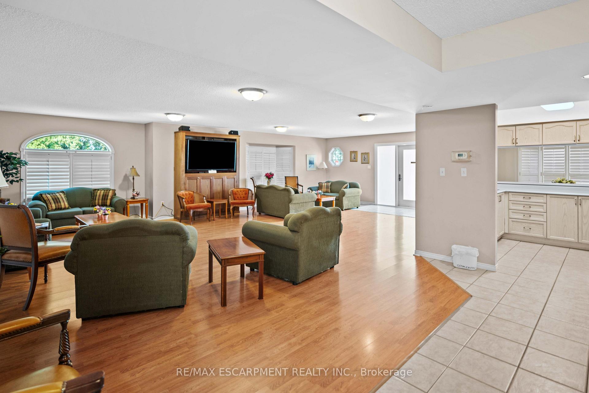 Photo 27 of Unit B404, 216 Plains Road W, Burlington, Bayview — HOMEH
