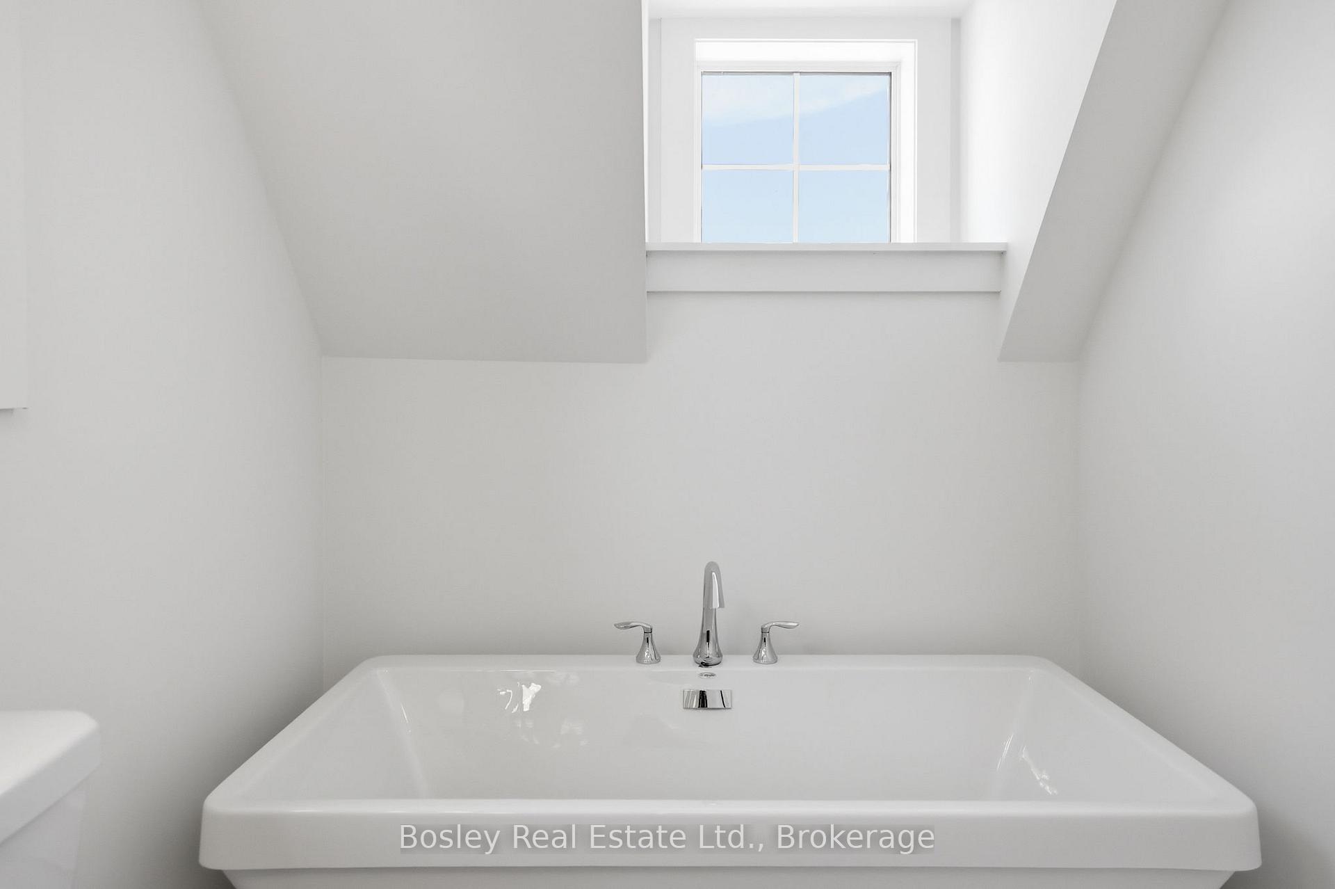 Photo 21 of 165 Sugar Maple Street, Blue Mountains — HOMEH