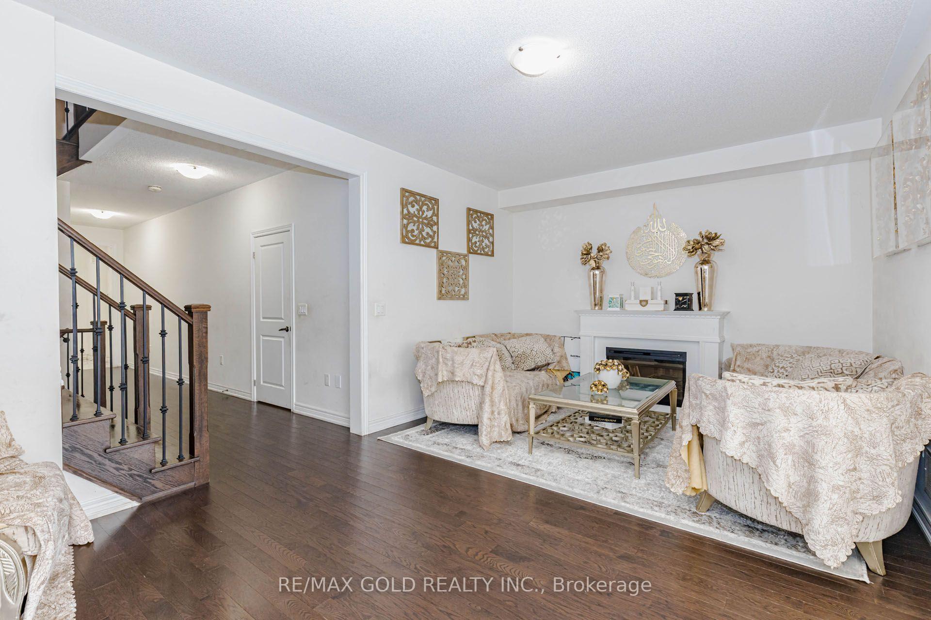 Photo 12 of 84 Palleschi Drive, Brampton, Bram East — HOMEH