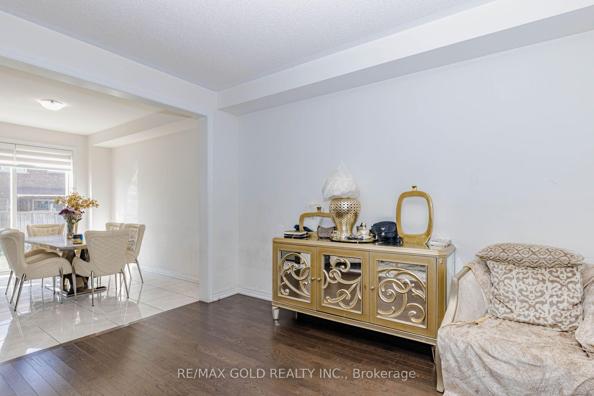 Photo 16 of 84 Palleschi Drive, Brampton, Bram East — HOMEH