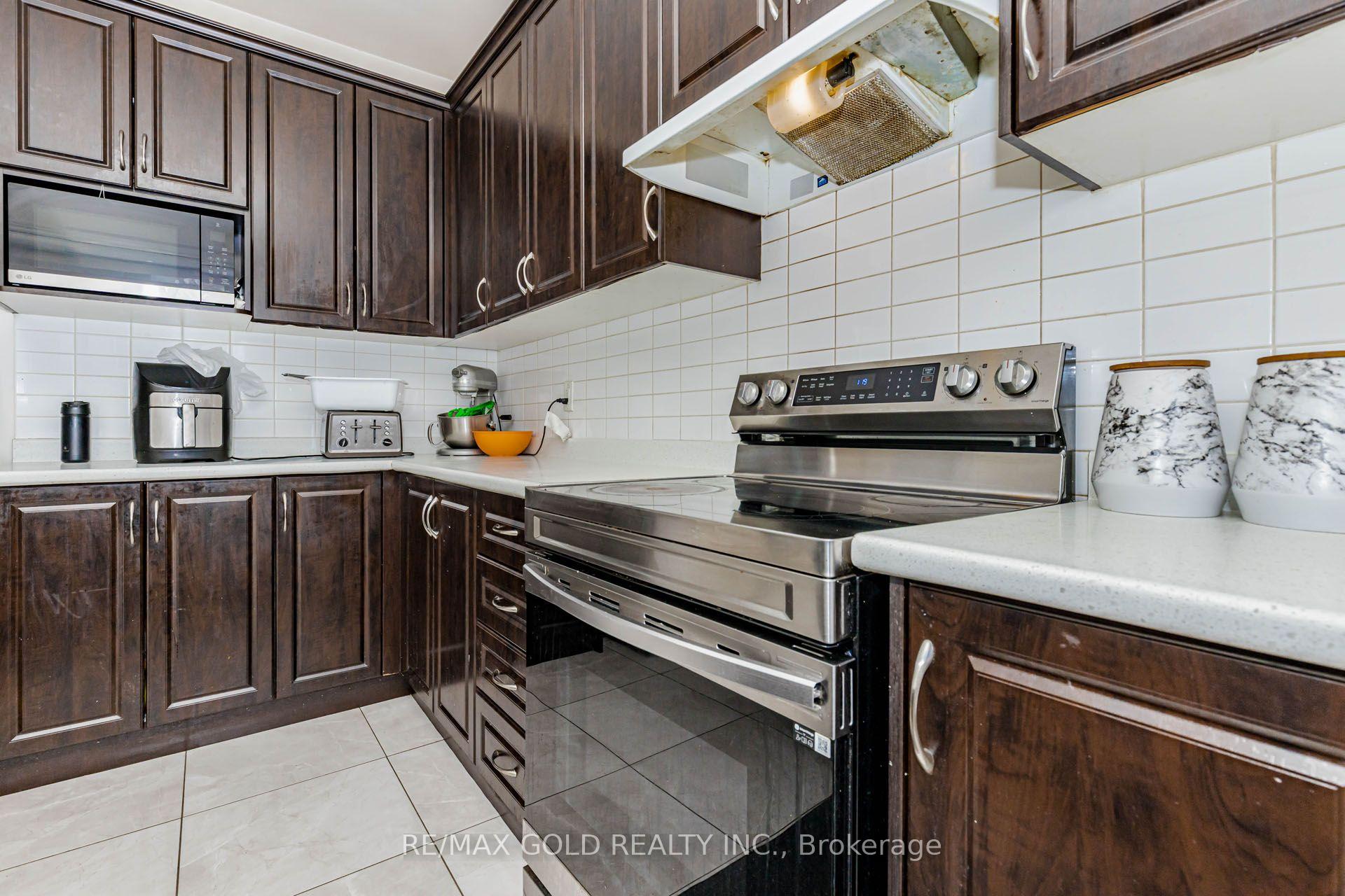 Photo 24 of 84 Palleschi Drive, Brampton, Bram East — HOMEH