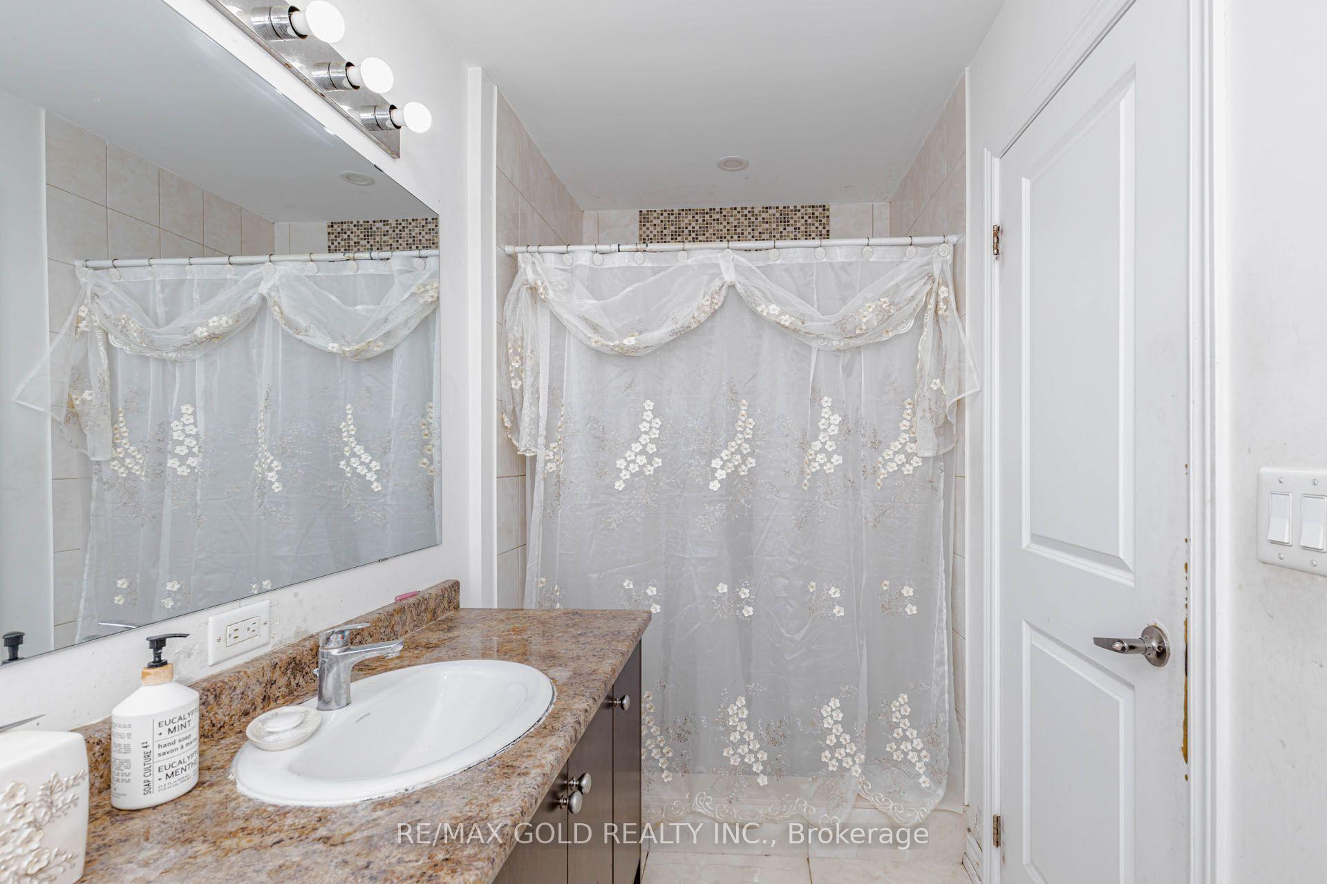 Photo 34 of 84 Palleschi Drive, Brampton, Bram East — HOMEH