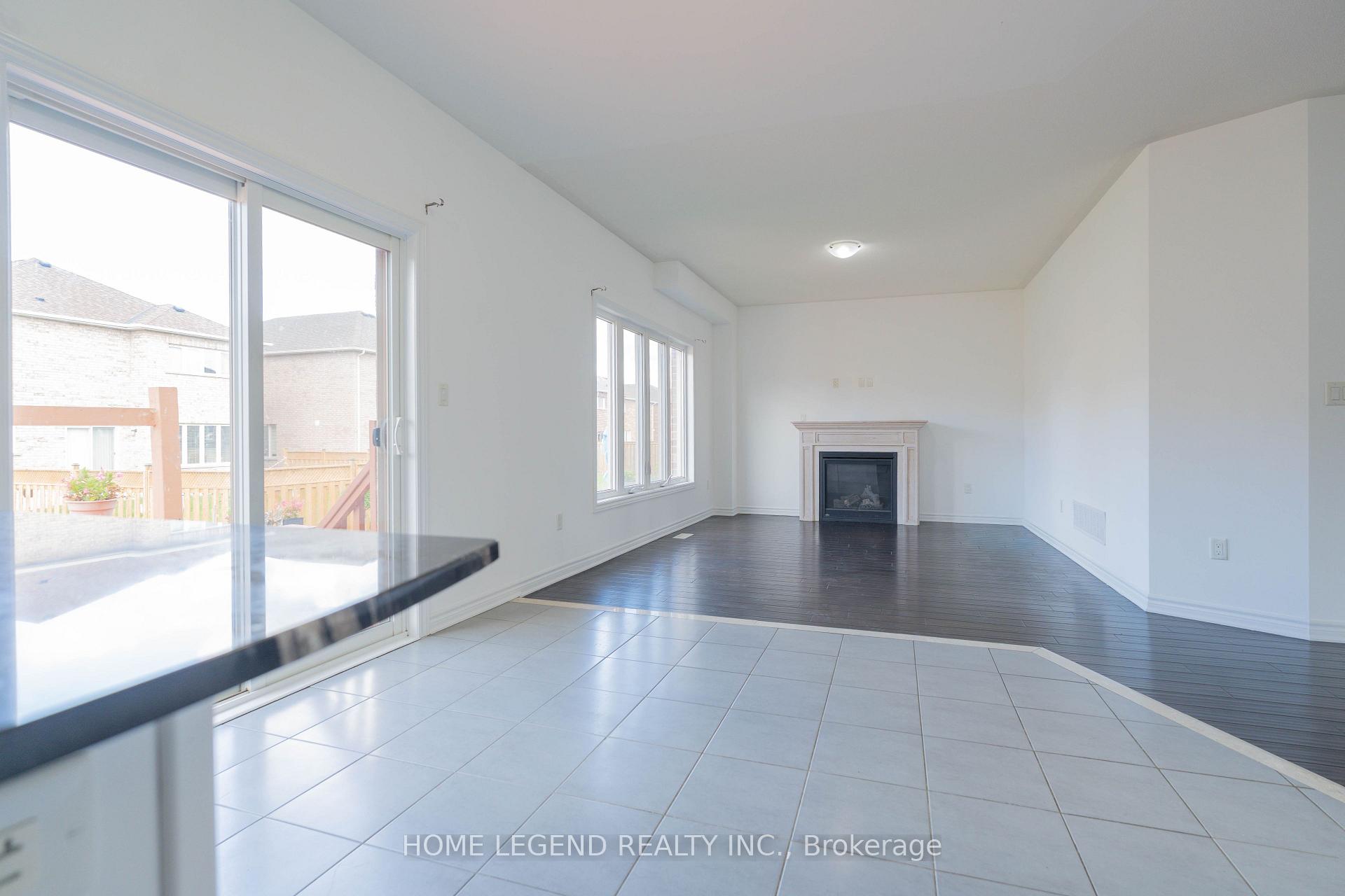 Photo 10 of 26 Pollock Avenue, Brock, Beaverton — HOMEH