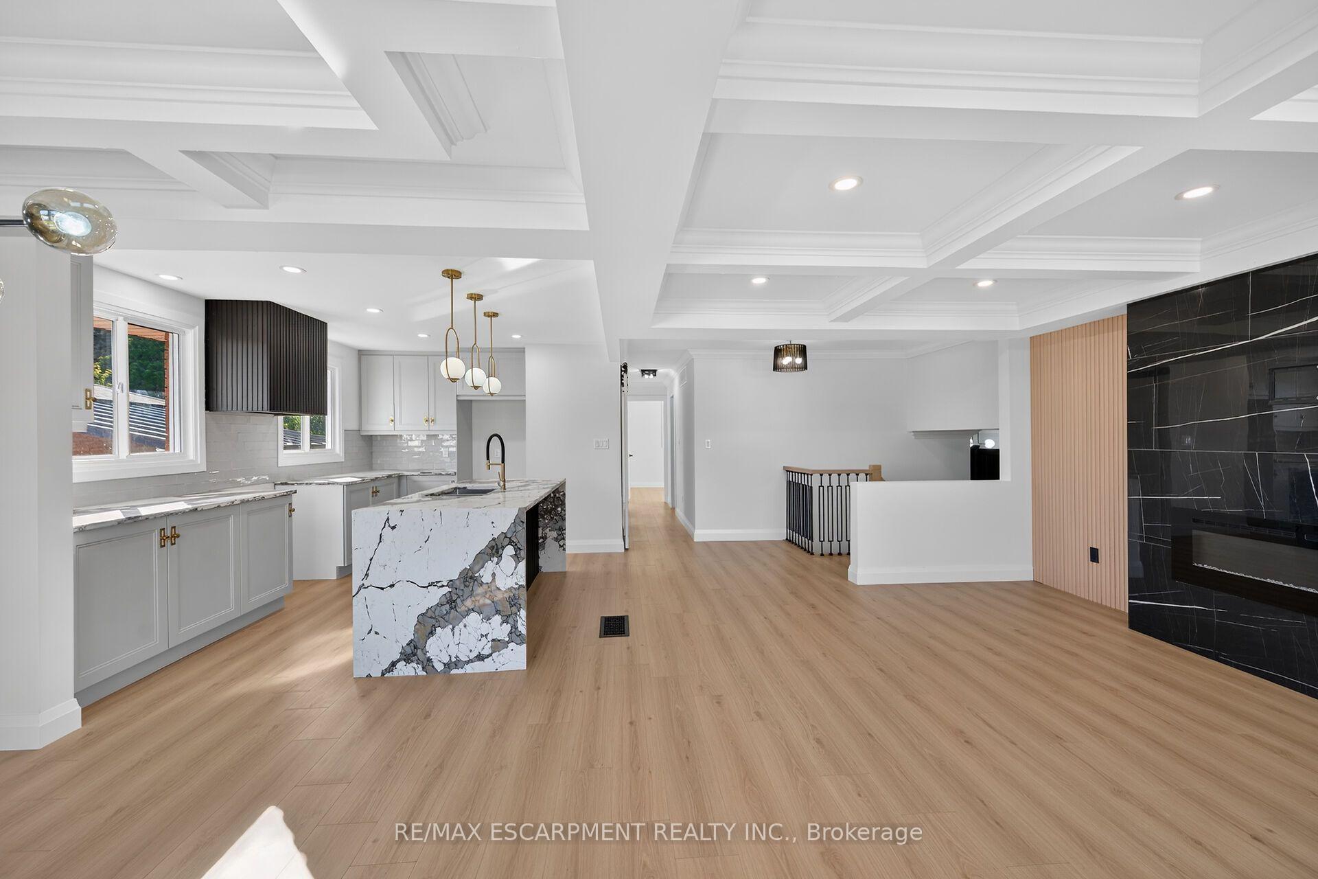 Photo 15 of 100 Marcella Crescent, Hamilton, Gershome — HOMEH
