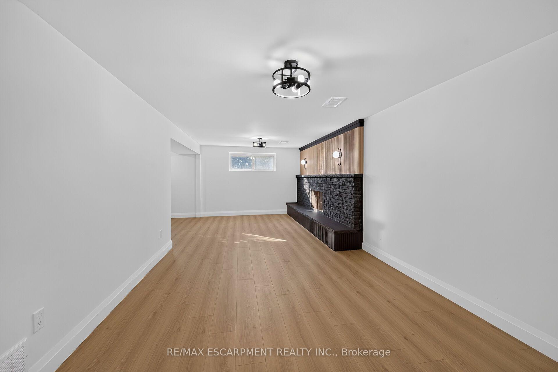 Photo 27 of 100 Marcella Crescent, Hamilton, Gershome — HOMEH