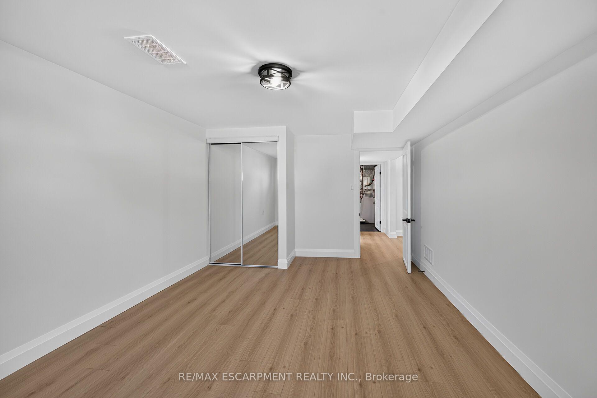 Photo 37 of 100 Marcella Crescent, Hamilton, Gershome — HOMEH