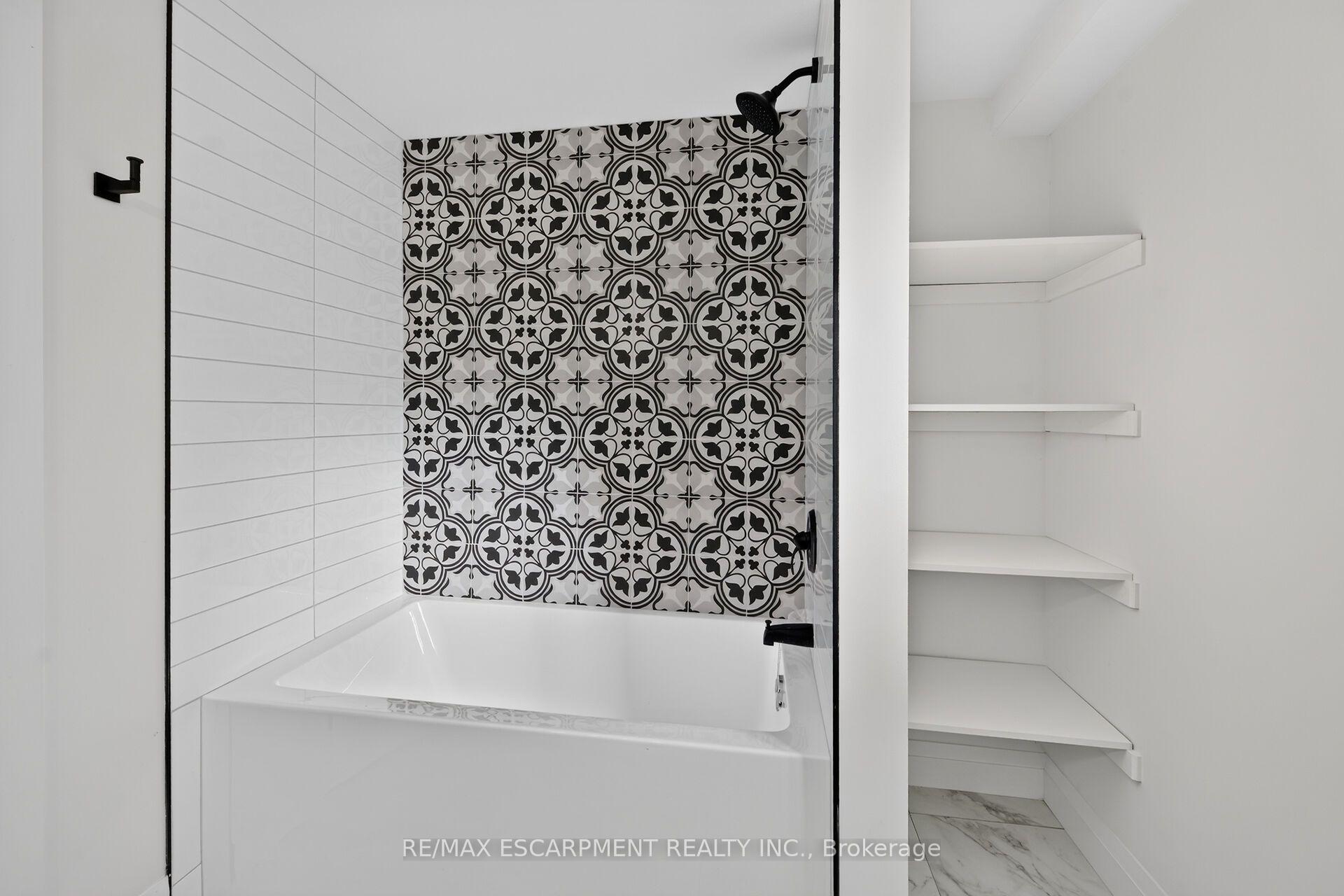 Photo 40 of 100 Marcella Crescent, Hamilton, Gershome — HOMEH
