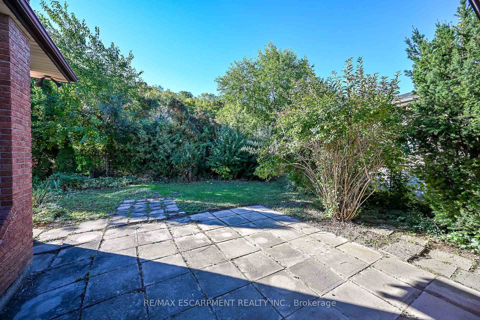 Photo 42 of 100 Marcella Crescent, Hamilton, Gershome — HOMEH