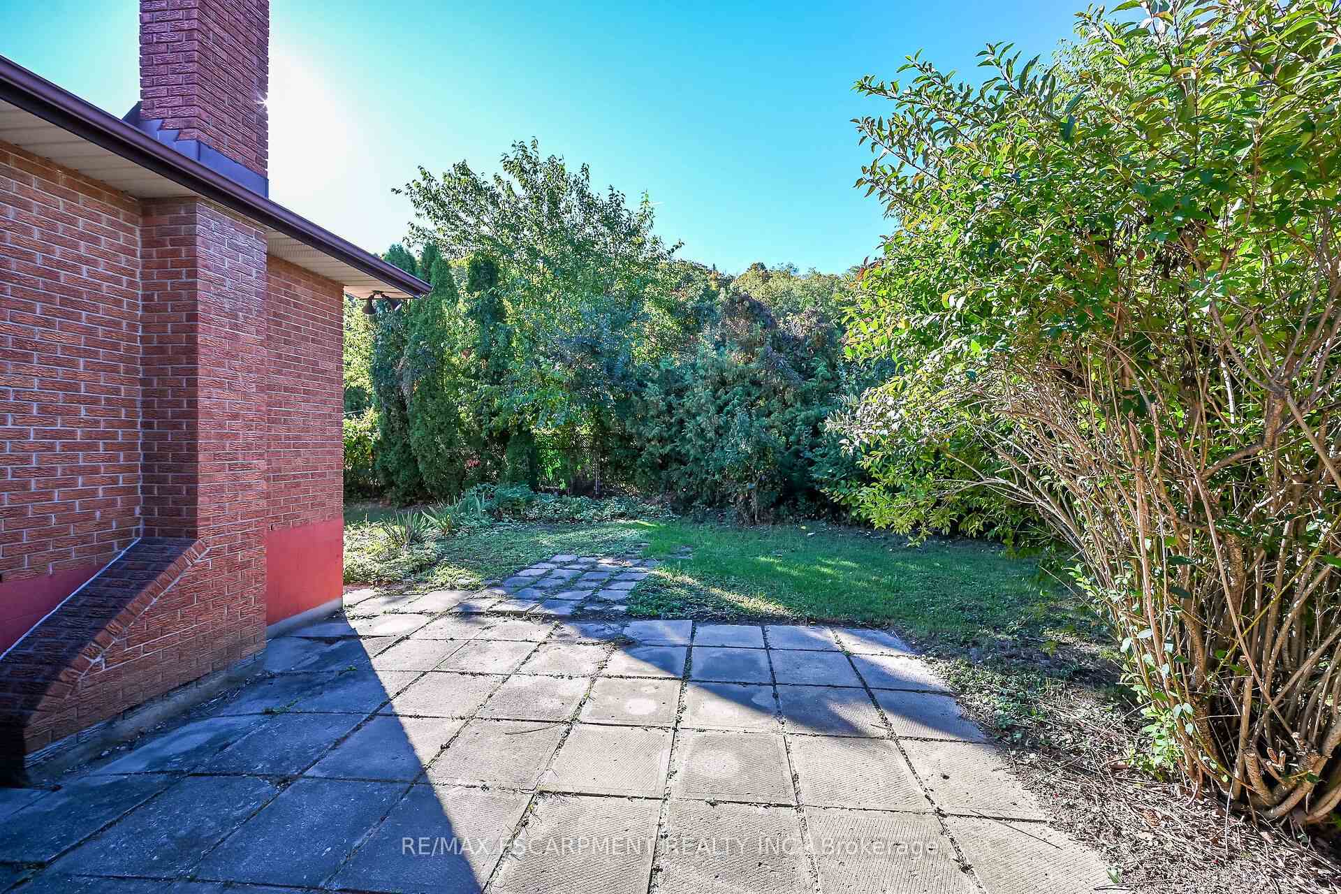 Photo 43 of 100 Marcella Crescent, Hamilton, Gershome — HOMEH