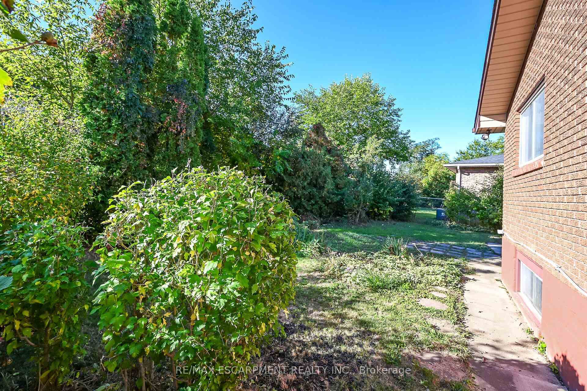 Photo 45 of 100 Marcella Crescent, Hamilton, Gershome — HOMEH