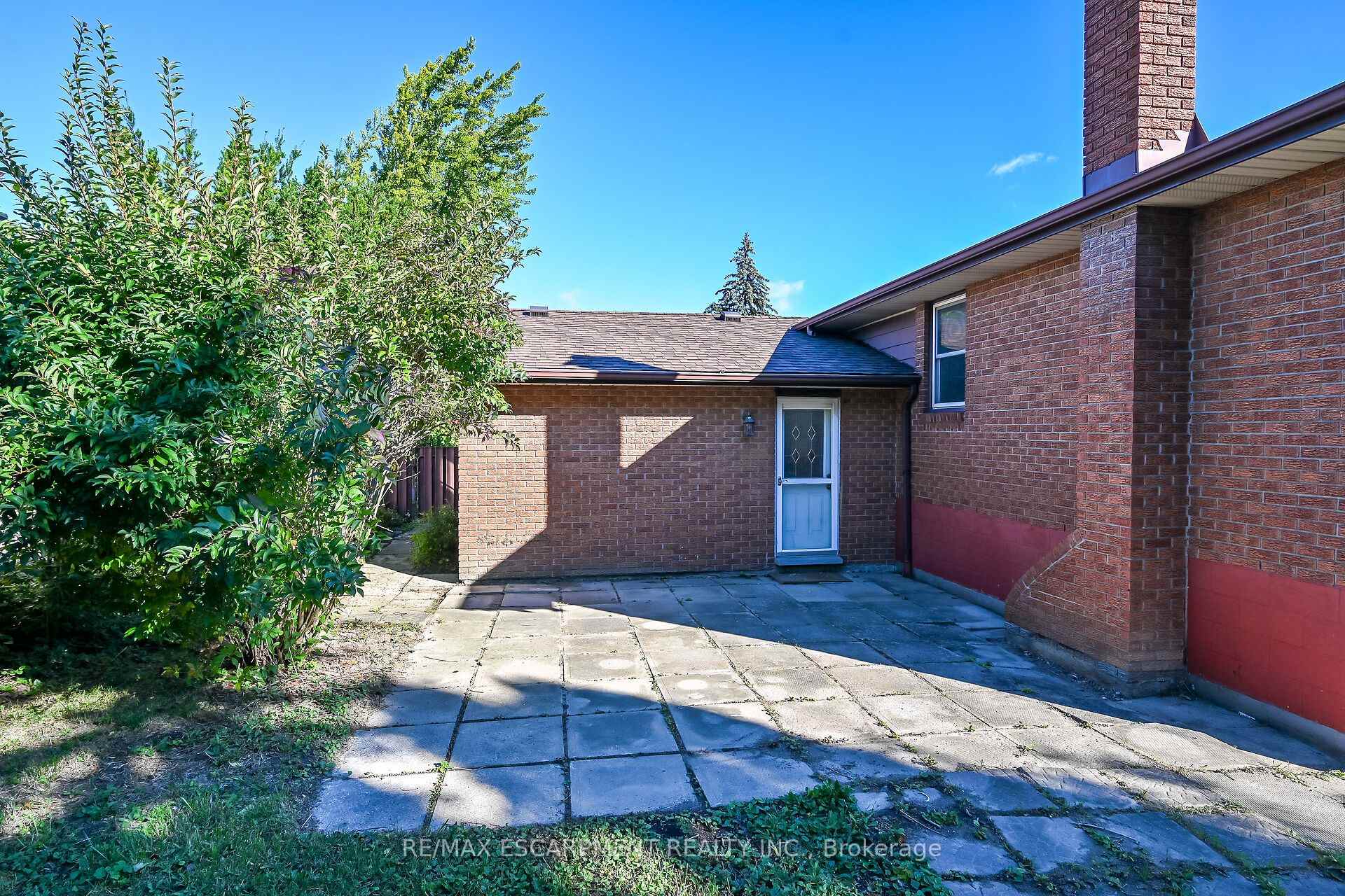 Photo 48 of 100 Marcella Crescent, Hamilton, Gershome — HOMEH