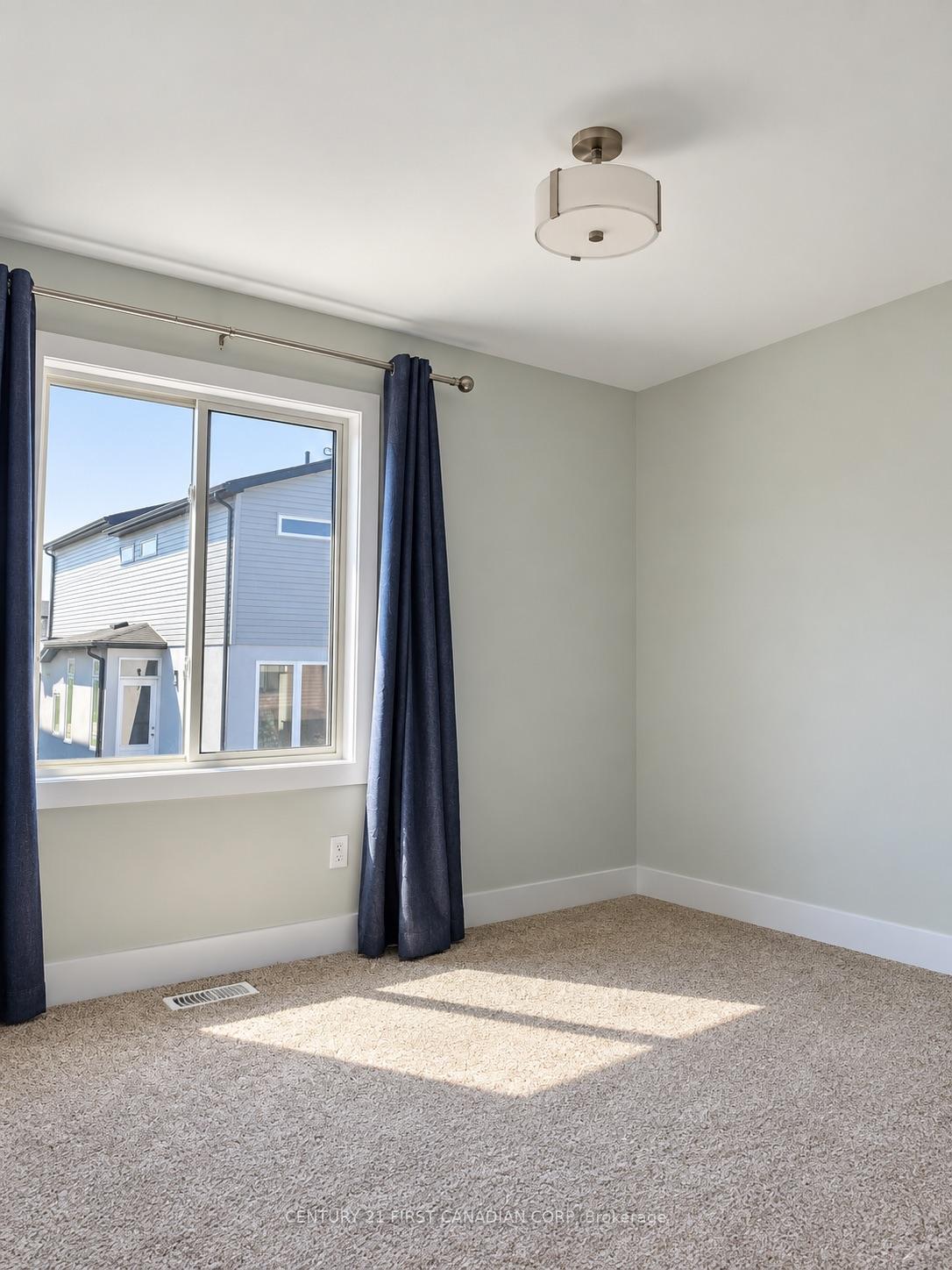 Photo 8 of Unit 19, 1820 Canvas Way, London, North B — HOMEH