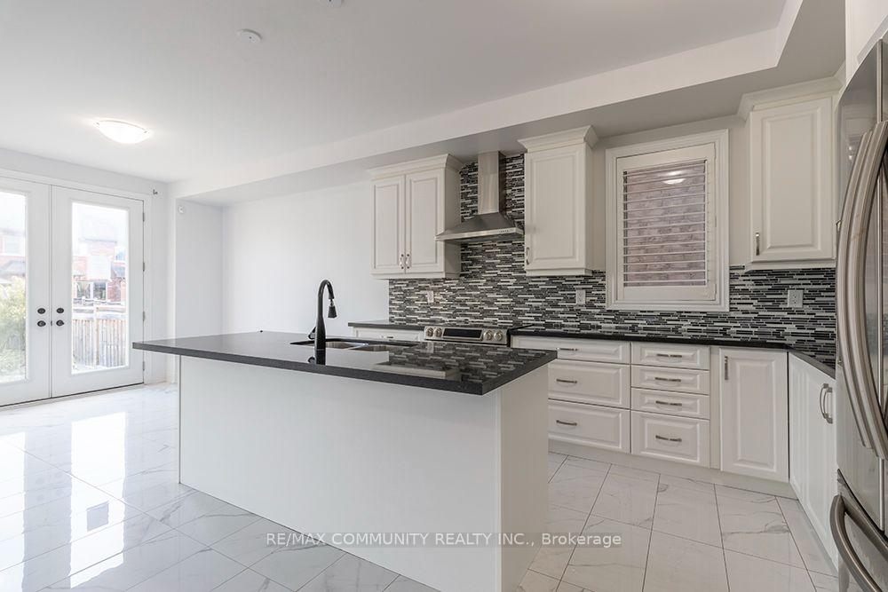 Photo 21 of 1305 Butler Street, Innisfil, Alcona — HOMEH