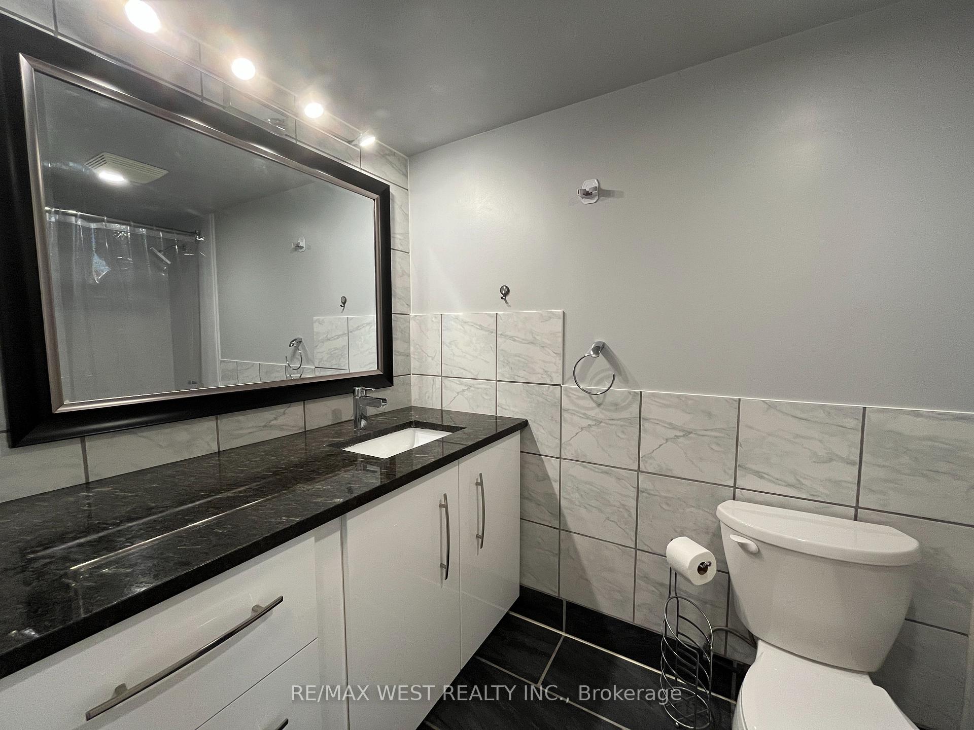 Photo 8 of Unit 1007, 300 Webb Drive, Mississauga, City Centre — HOMEH