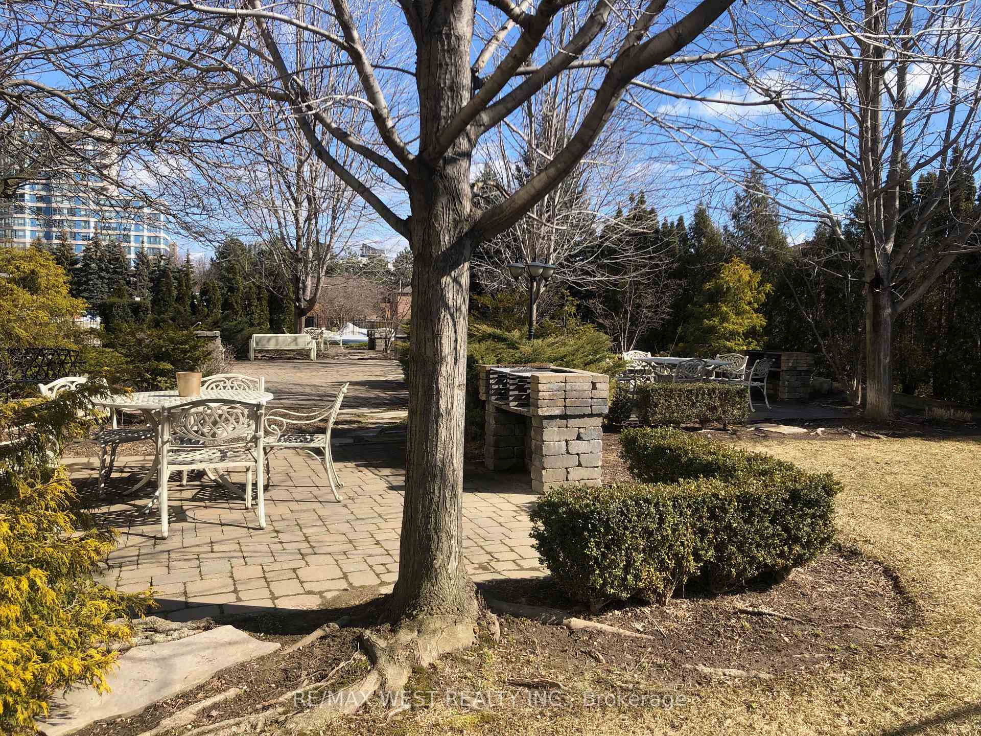 Photo 18 of Unit 1007, 300 Webb Drive, Mississauga, City Centre — HOMEH