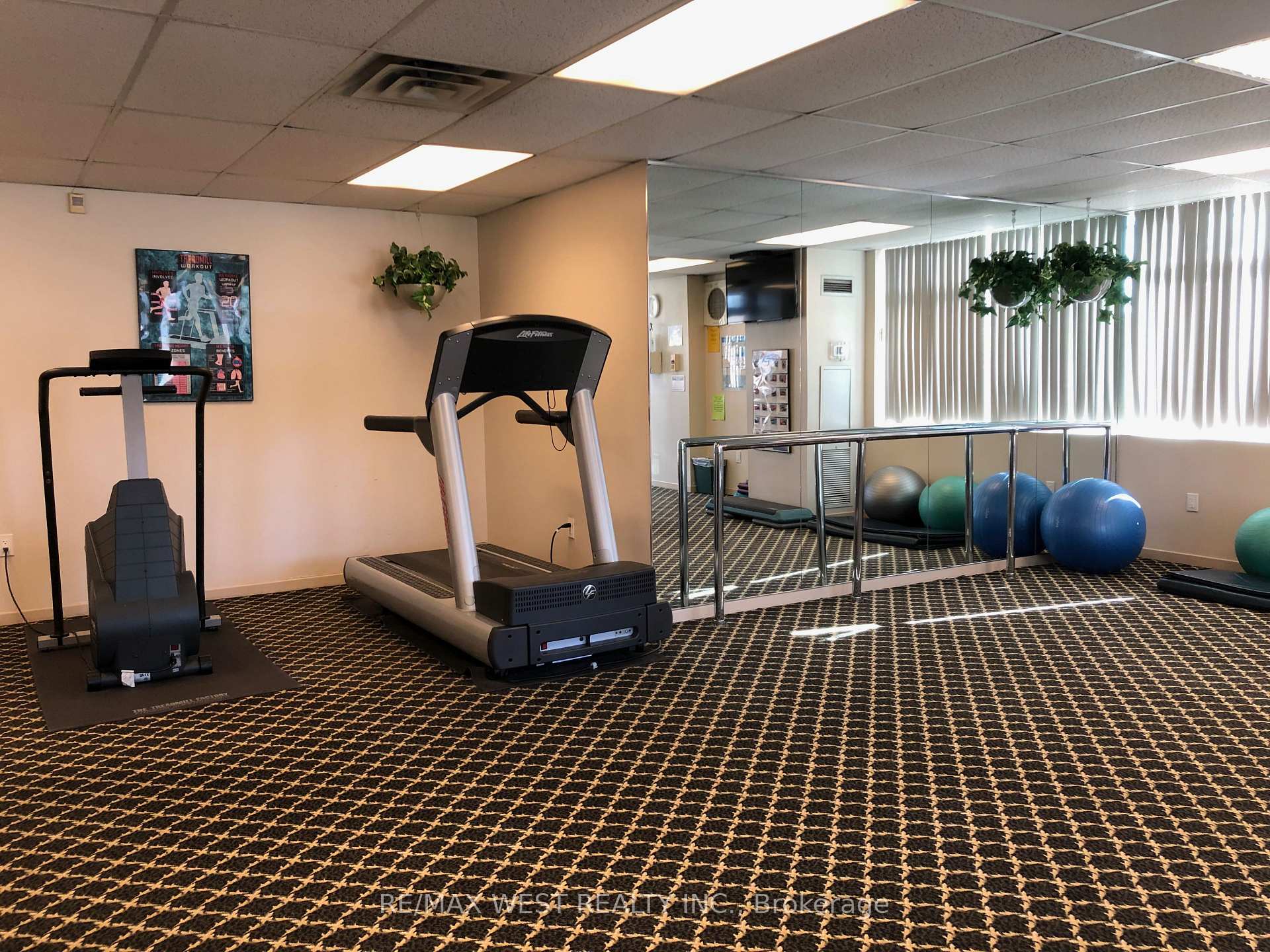 Photo 28 of Unit 1007, 300 Webb Drive, Mississauga, City Centre — HOMEH