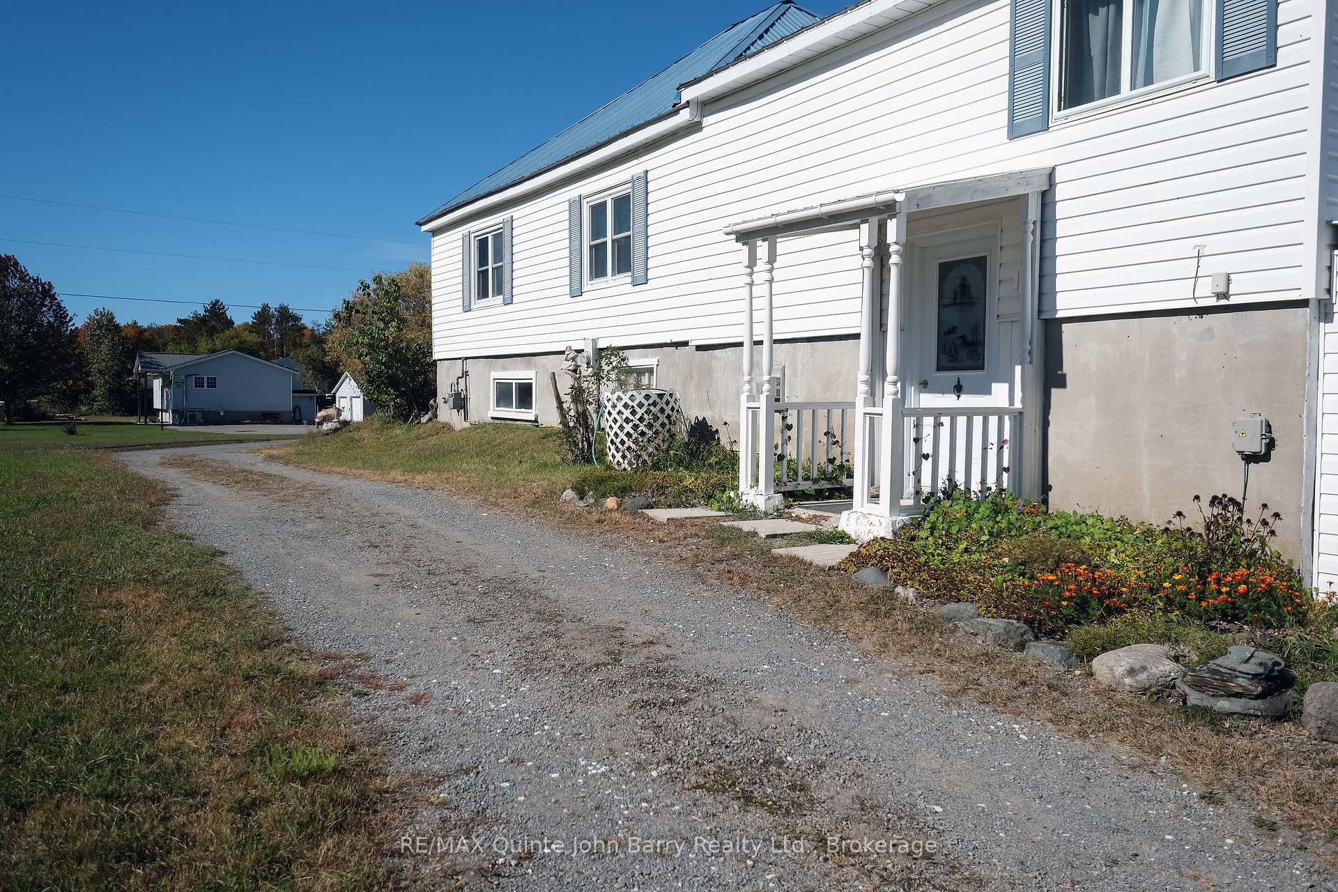 Photo 2 of 190 Downs Road, Quinte West, Murray Ward — HOMEH