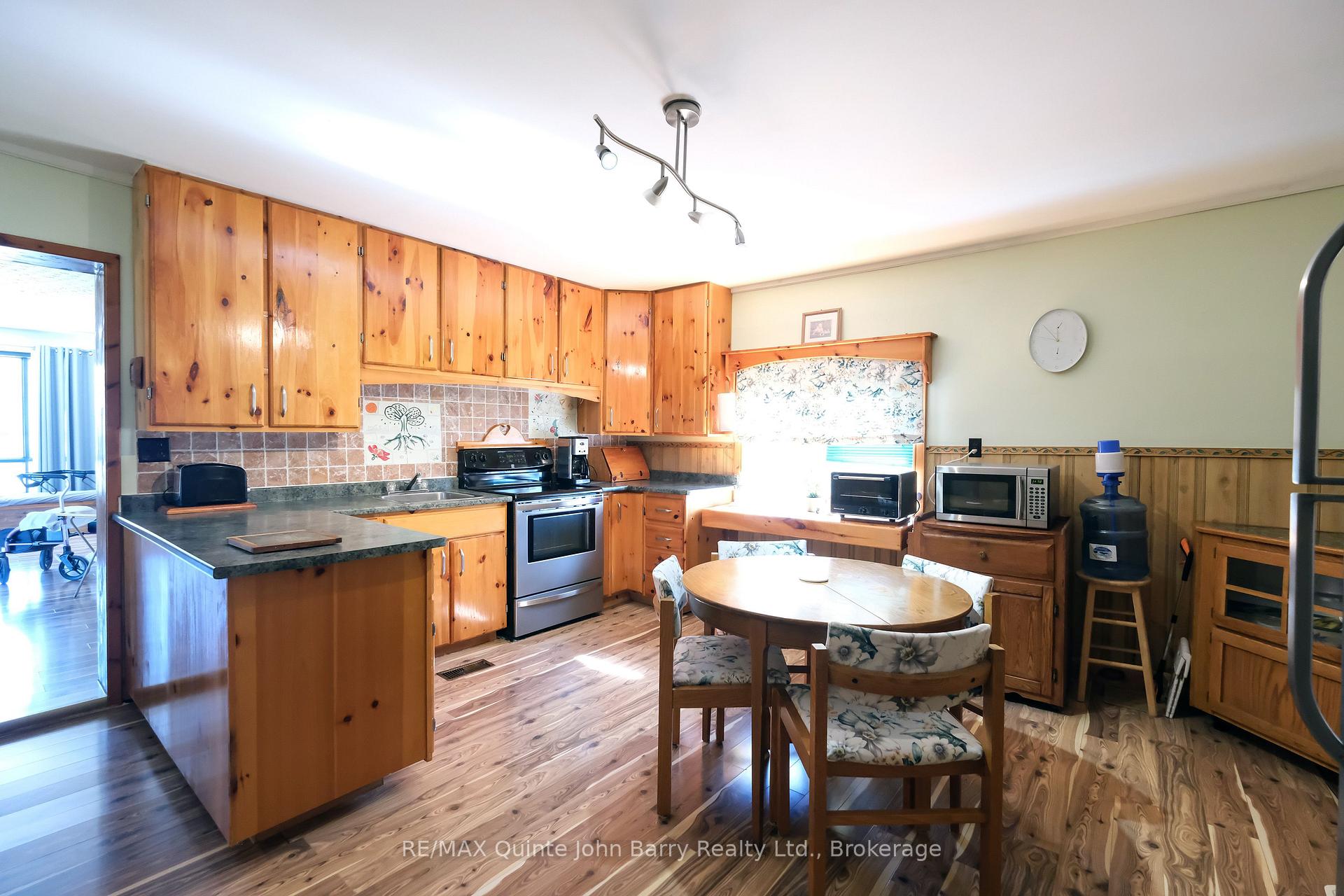 Photo 7 of 190 Downs Road, Quinte West, Murray Ward — HOMEH