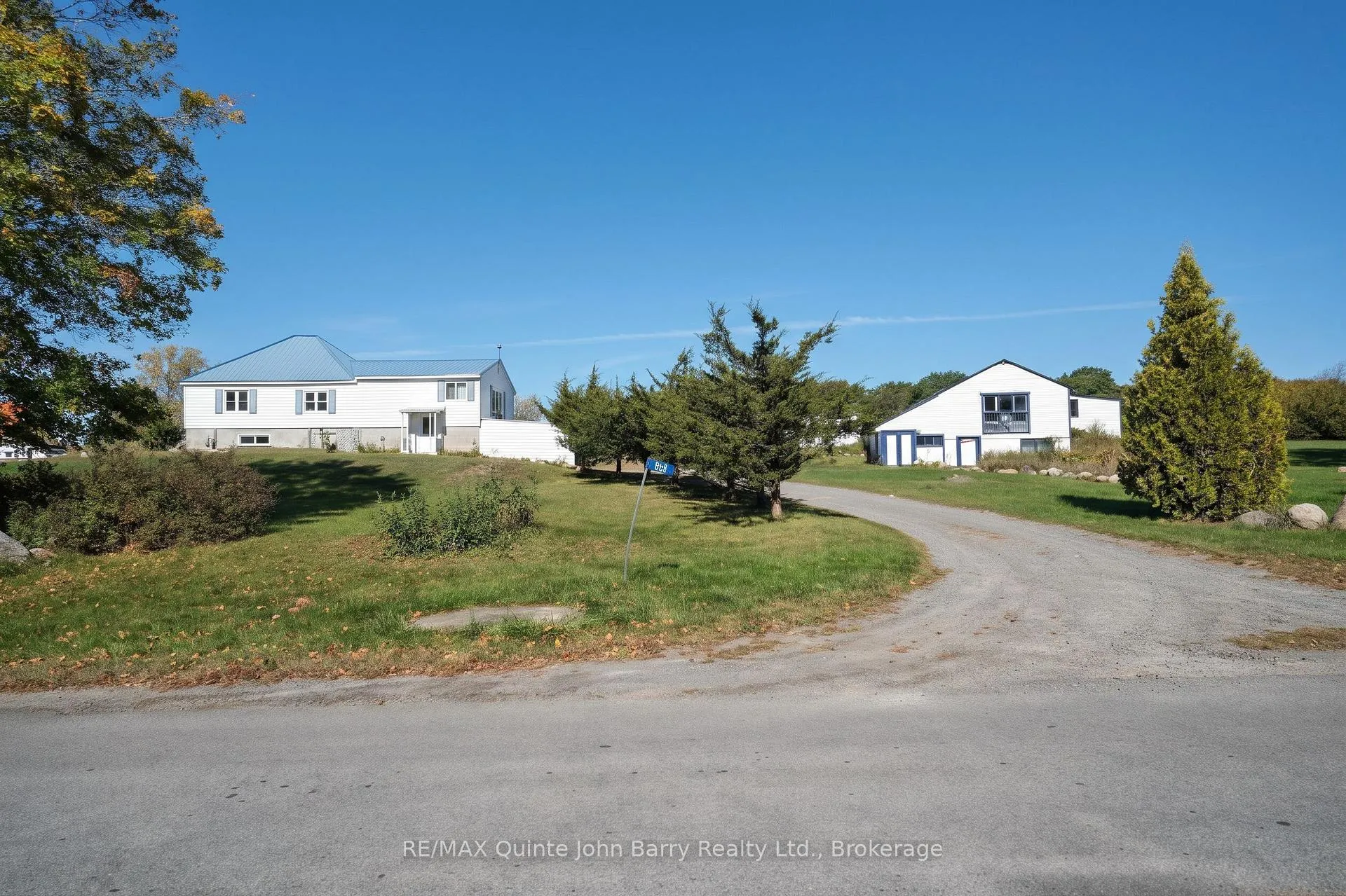 Photo 4 of 190 Downs Road, Quinte West, Murray Ward — HOMEH