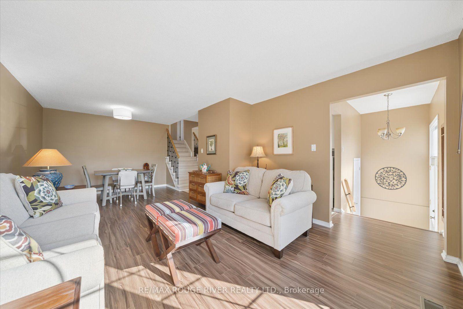 Photo 6 of 80 Millhouse Crescent, Scarborough, Rouge — HOMEH