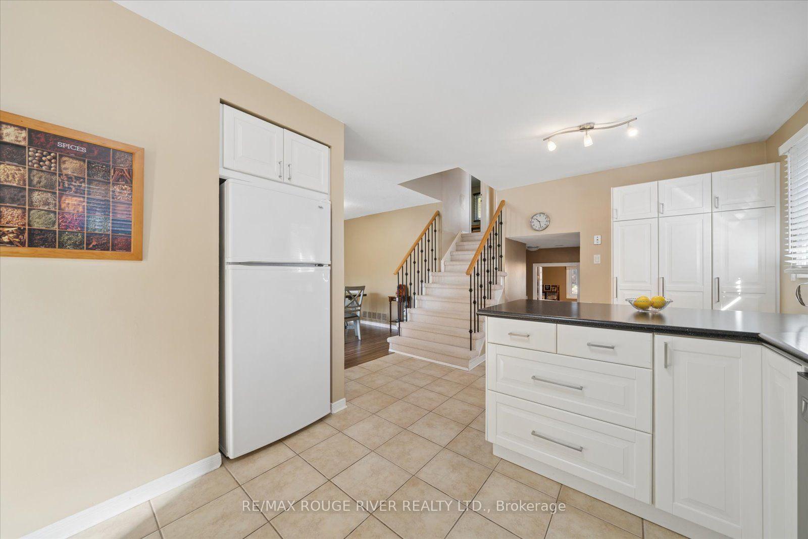 Photo 13 of 80 Millhouse Crescent, Scarborough, Rouge — HOMEH