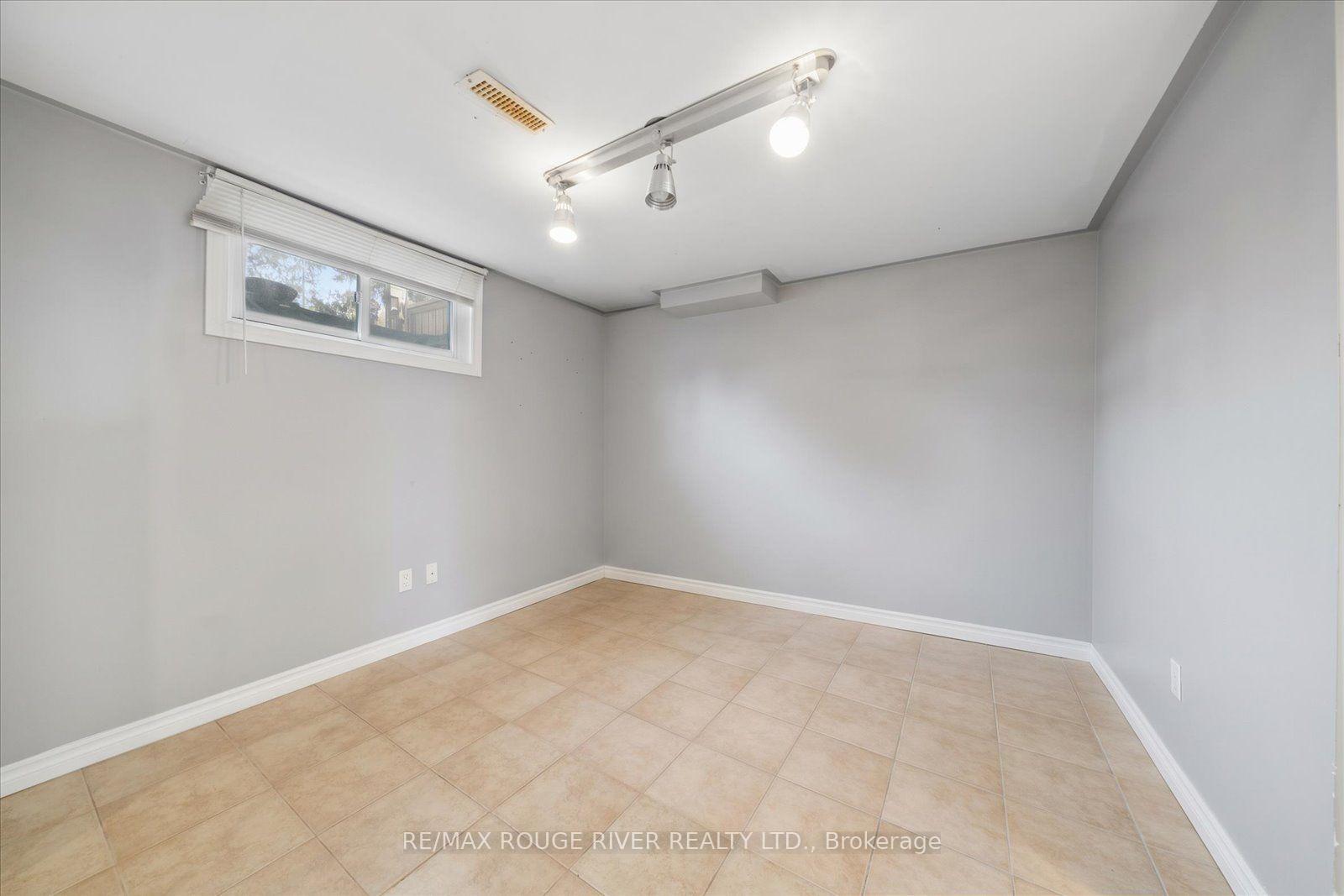 Photo 34 of 80 Millhouse Crescent, Scarborough, Rouge — HOMEH
