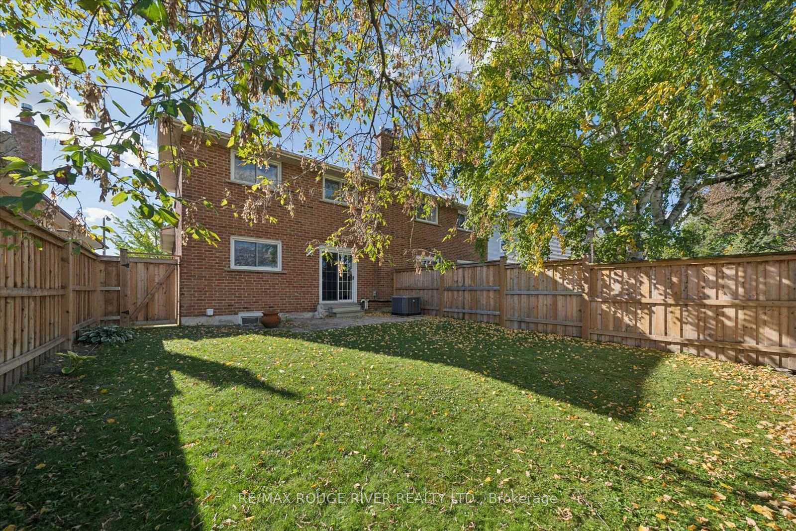 Photo 40 of 80 Millhouse Crescent, Scarborough, Rouge — HOMEH