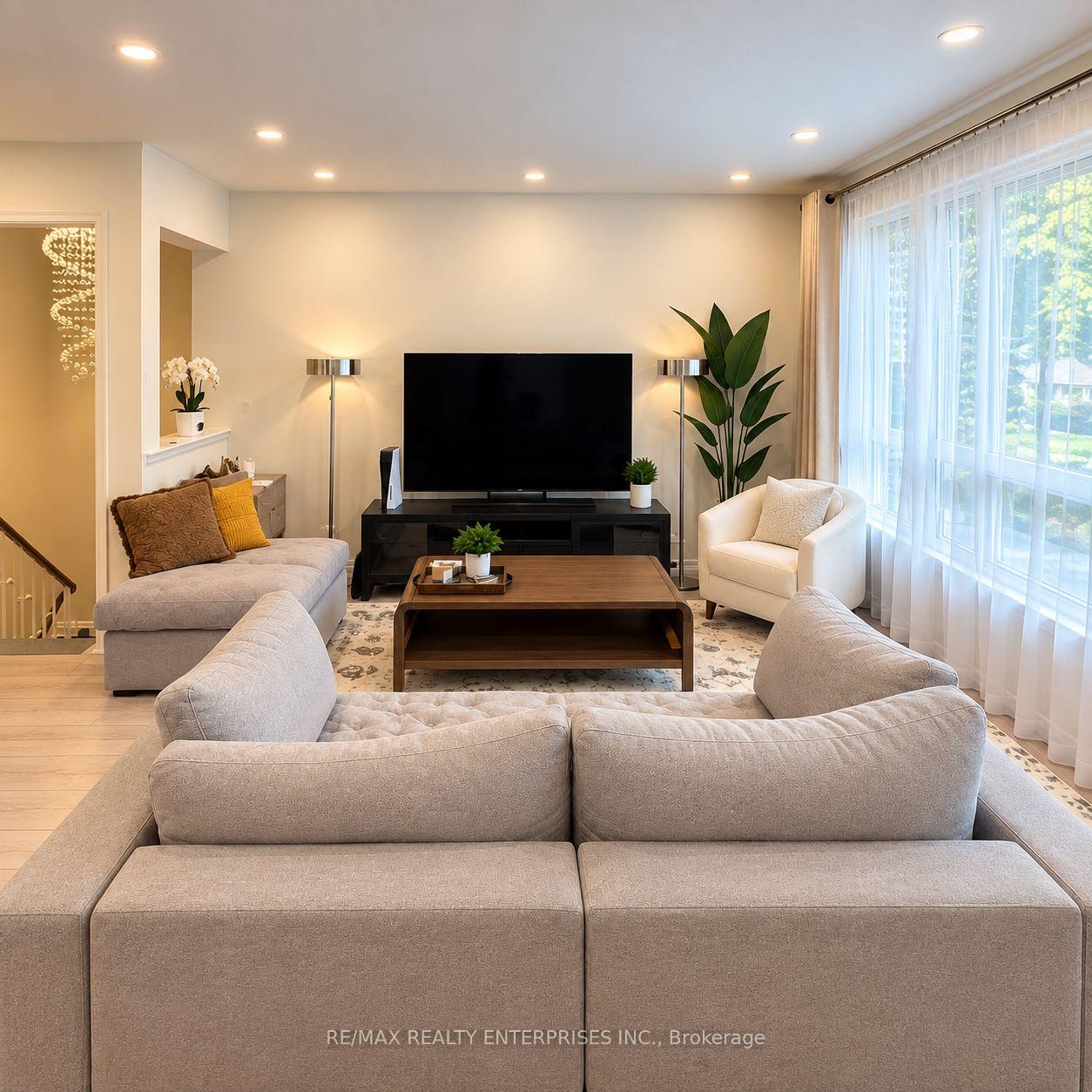 Photo 6 of 16 Warbeck Place, Etobicoke, Kingsview Village-The Westway — HOMEH