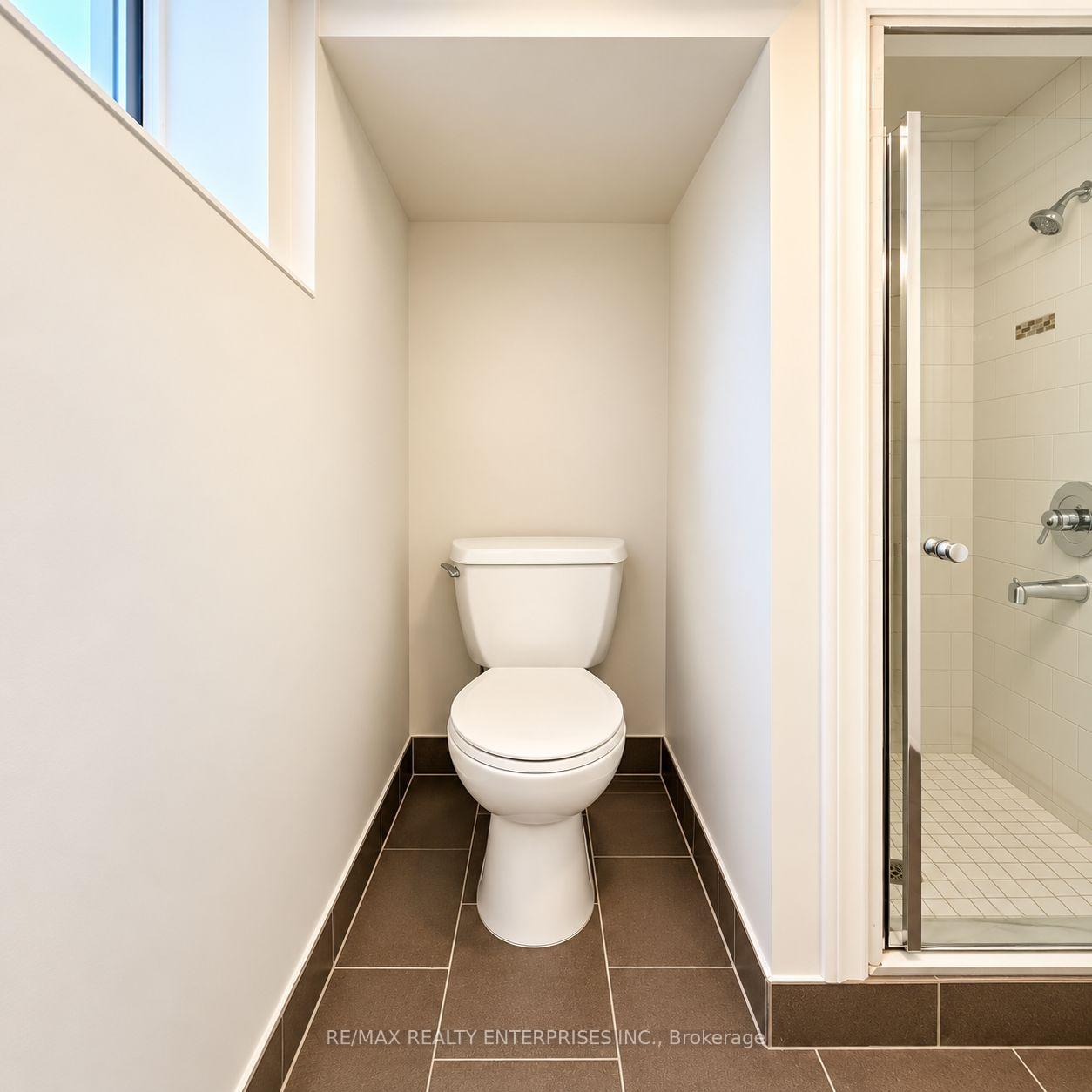 Photo 19 of 16 Warbeck Place, Etobicoke, Kingsview Village-The Westway — HOMEH