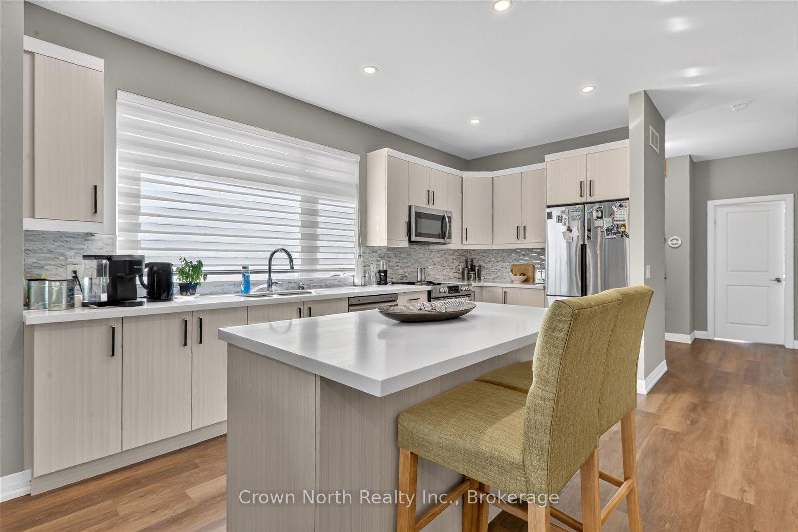 Photo 13 of Unit 35, 300 Richmond Street, Thorold, Confederation Heights — HOMEH