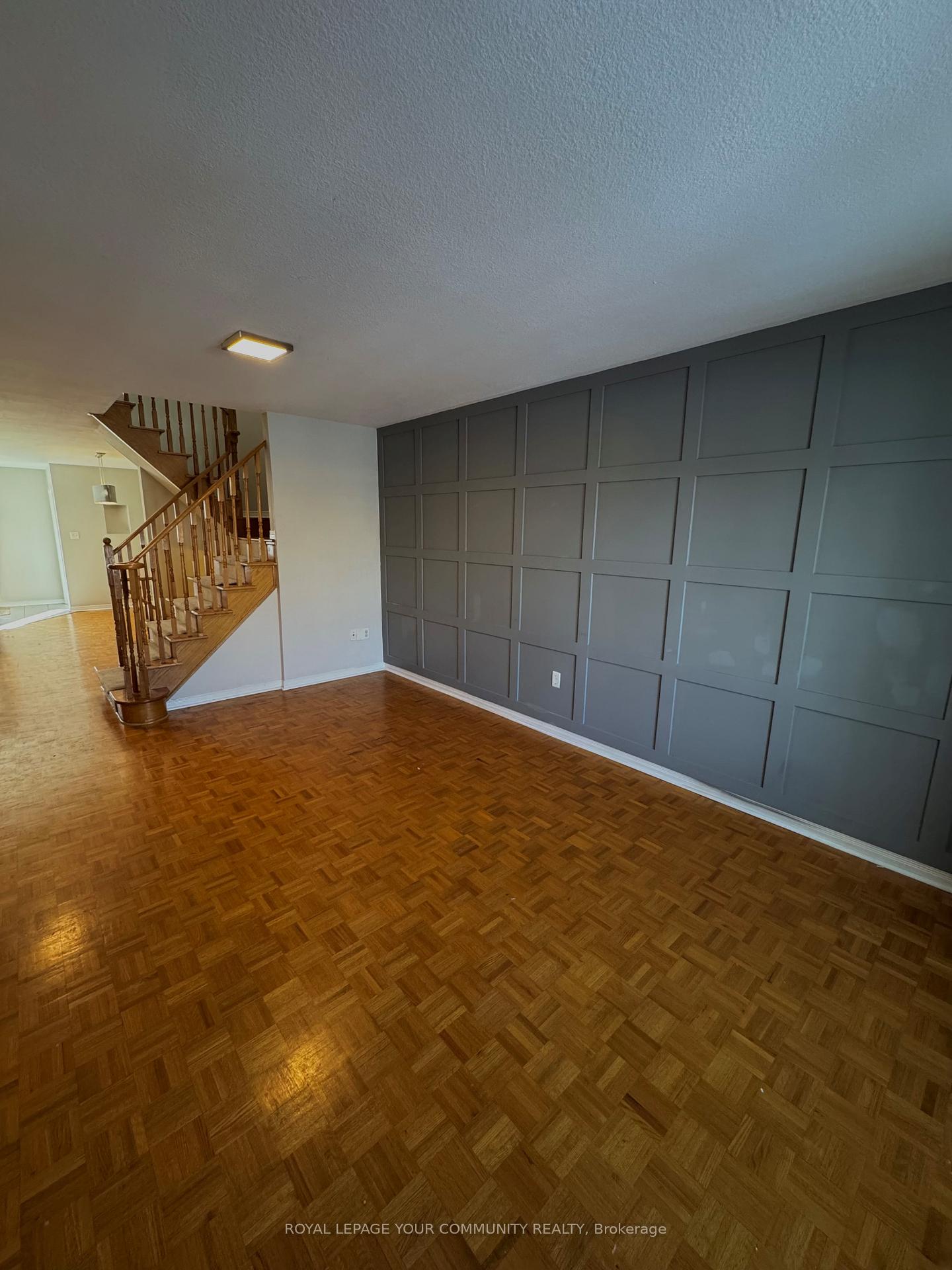 Photo 3 of 89 Sonoma Boulevard, Vaughan, Sonoma Heights — HOMEH