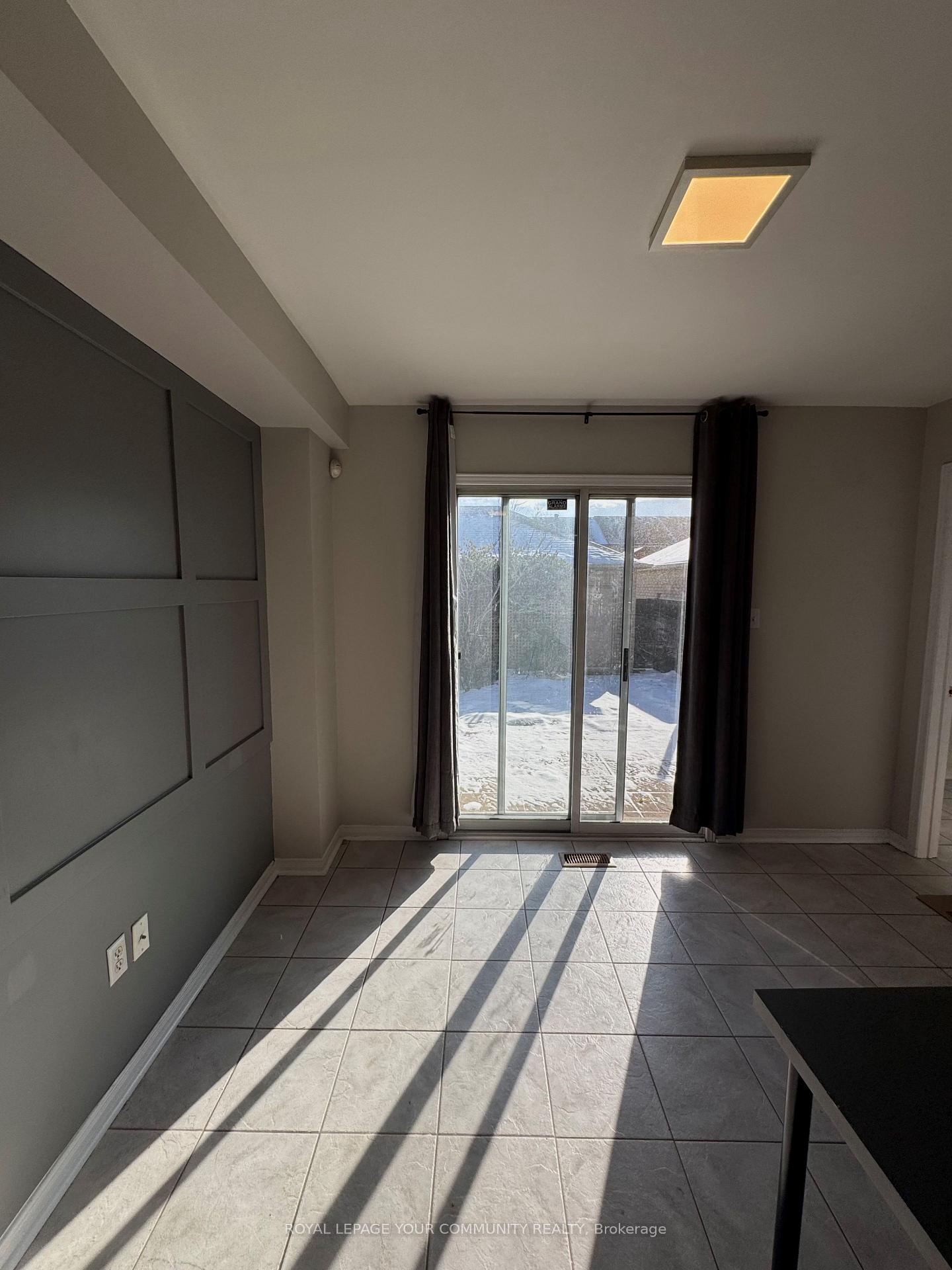 Photo 8 of 89 Sonoma Boulevard, Vaughan, Sonoma Heights — HOMEH