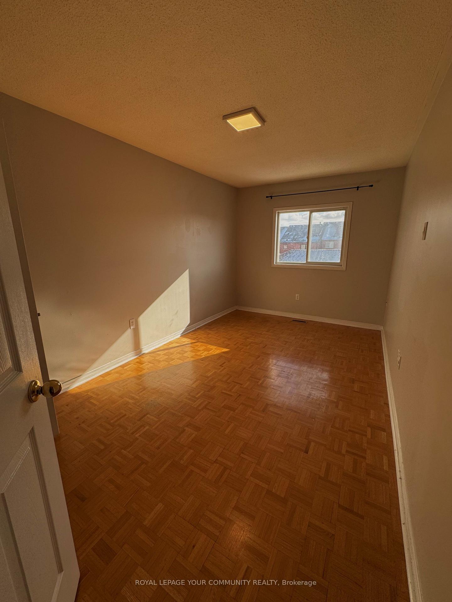 Photo 16 of 89 Sonoma Boulevard, Vaughan, Sonoma Heights — HOMEH