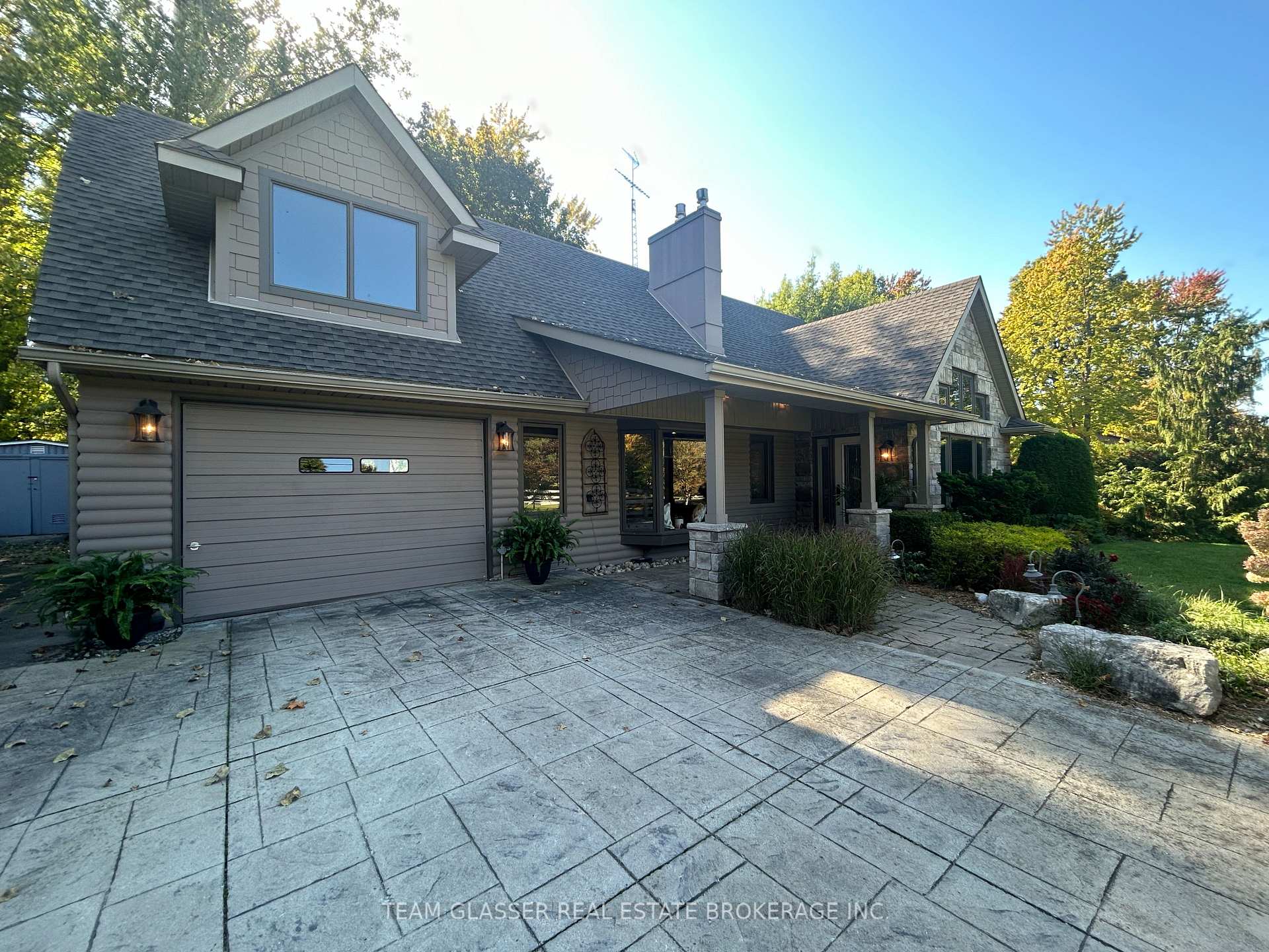 Photo 11 of 8421 Defore Drive, Lambton Shores, Port Franks — HOMEH