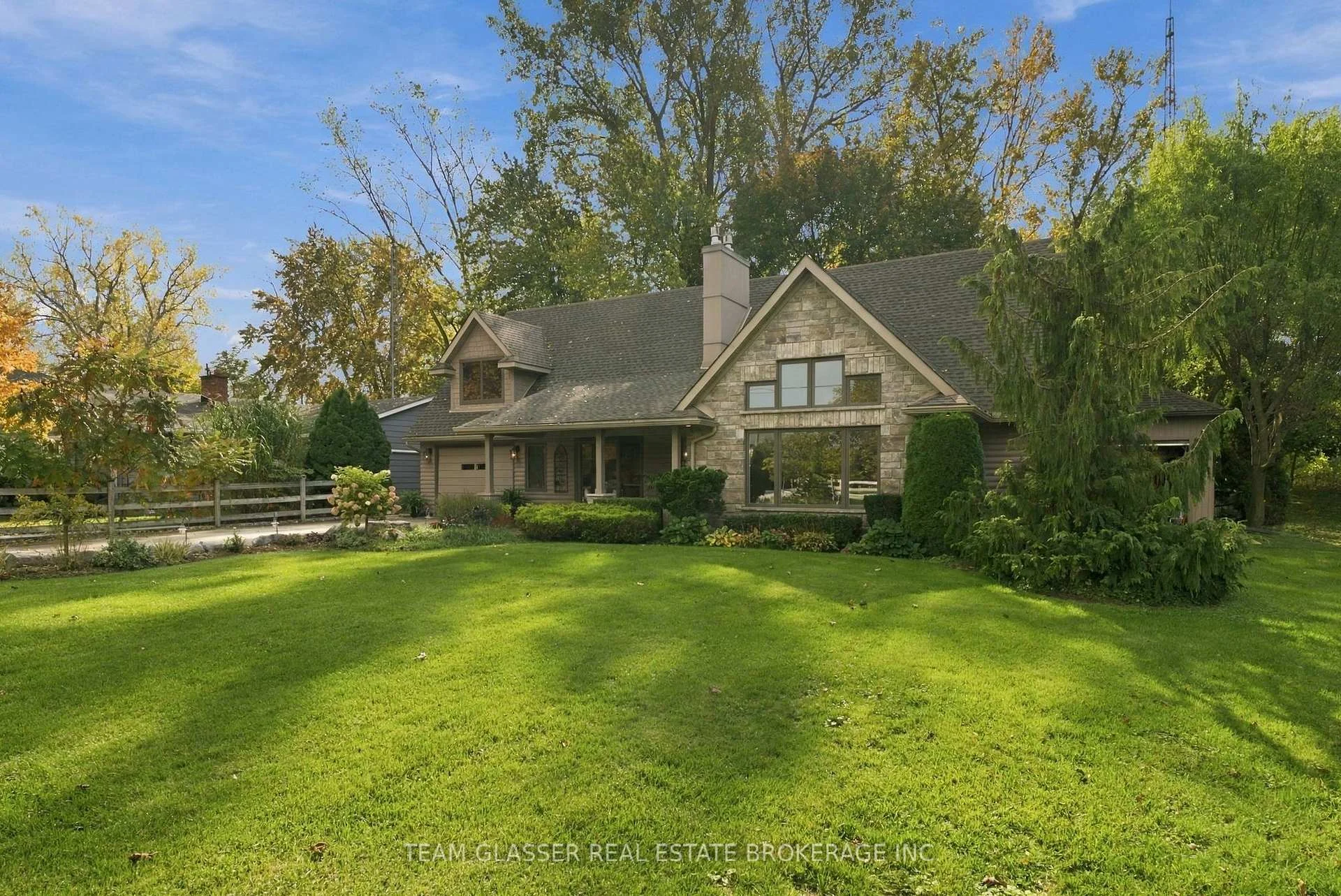 Photo 34 of 8421 Defore Drive, Lambton Shores, Port Franks — HOMEH