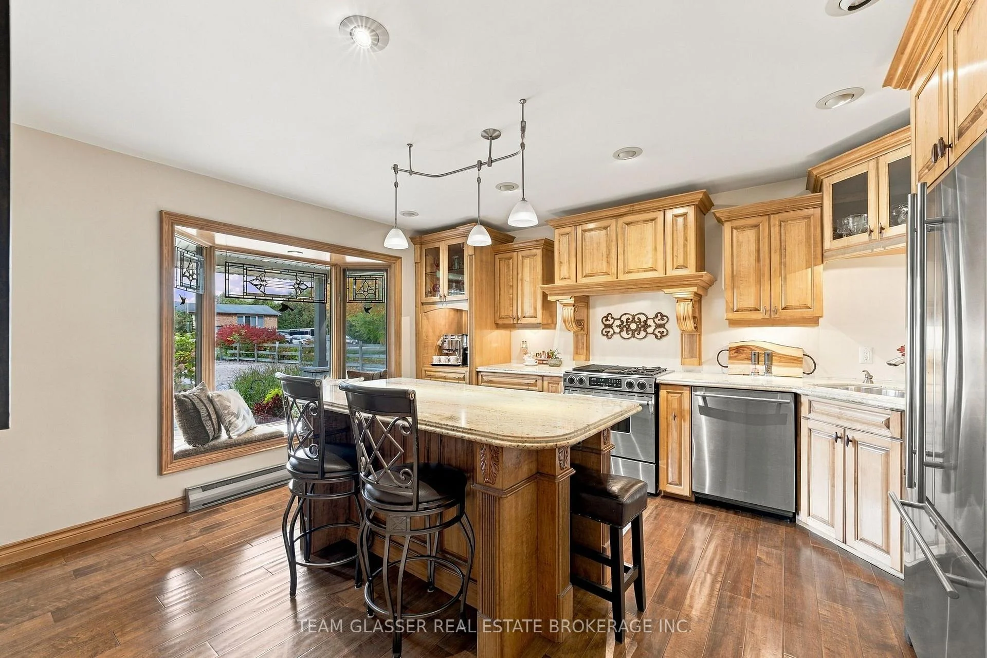 Photo 20 of 8421 Defore Drive, Lambton Shores, Port Franks — HOMEH