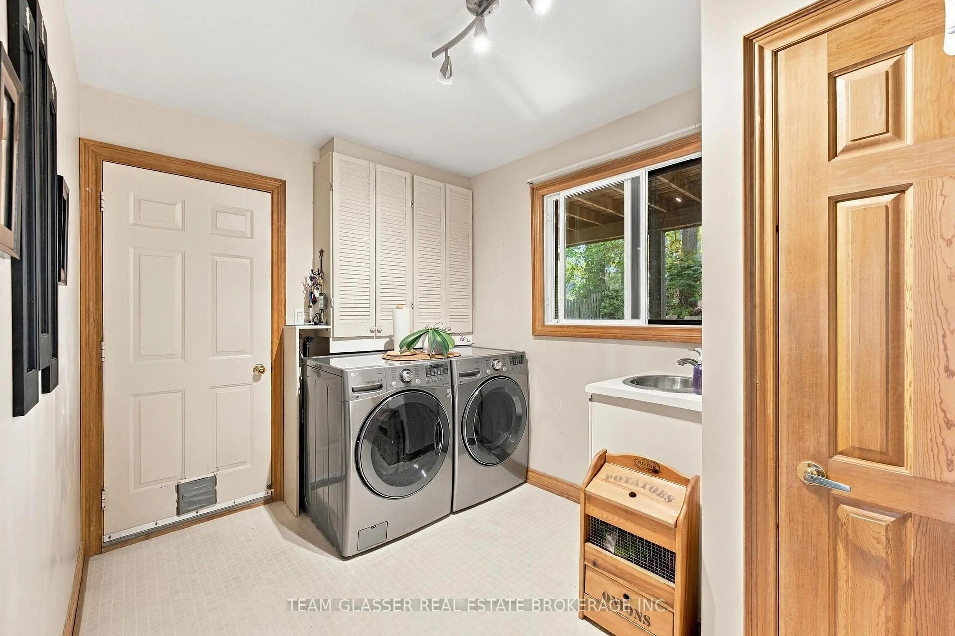 Photo 51 of 8421 Defore Drive, Lambton Shores, Port Franks — HOMEH
