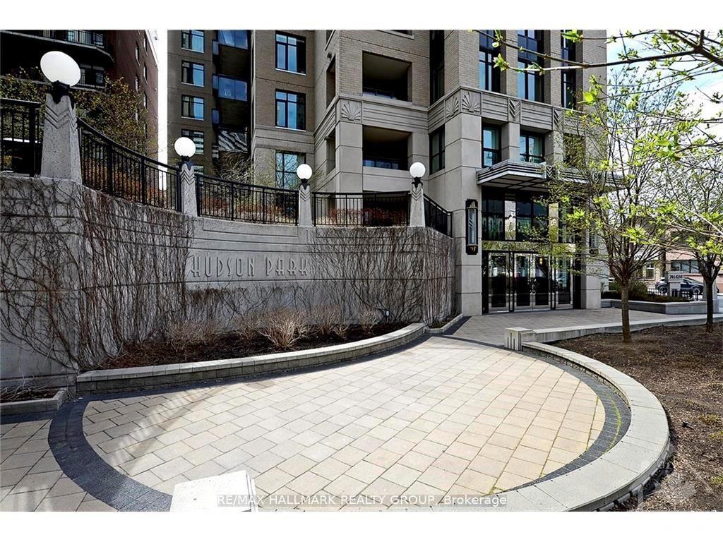 Photo 3 of Unit 302, 245 Kent Street, Ottawa, Ottawa Centre — HOMEH