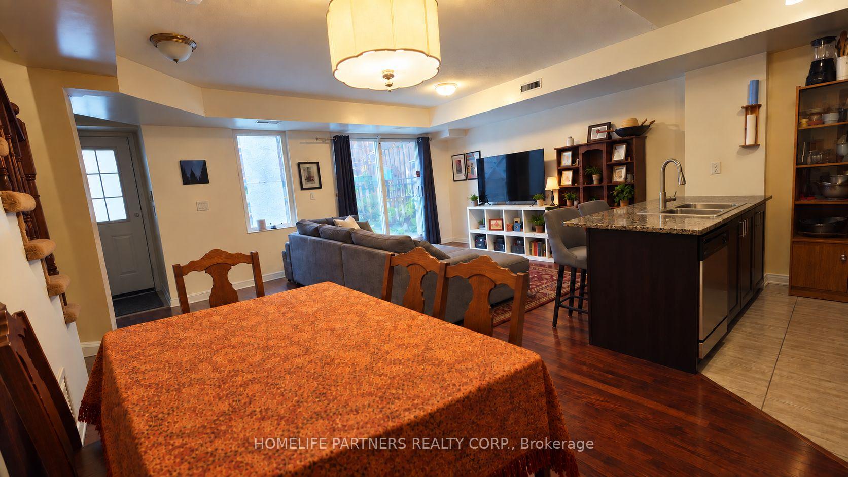 Photo 7 of Unit 123, 25 Turntable Crescent, Toronto, Dovercourt-Wallace Emerson-Junction — HOMEH