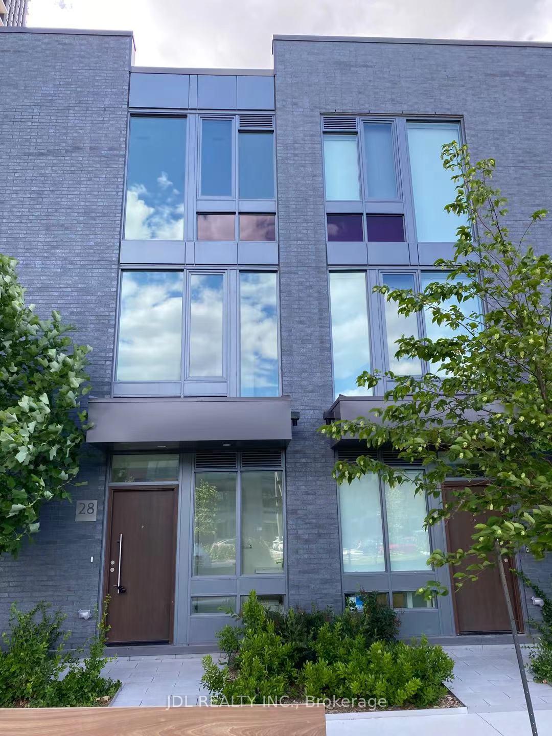 Photo 2 of 28 Sonic Way, Toronto, Flemingdon Park — HOMEH