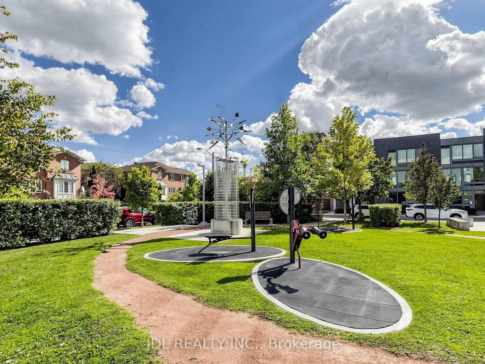 Photo 60 of 28 Sonic Way, Toronto, Flemingdon Park — HOMEH