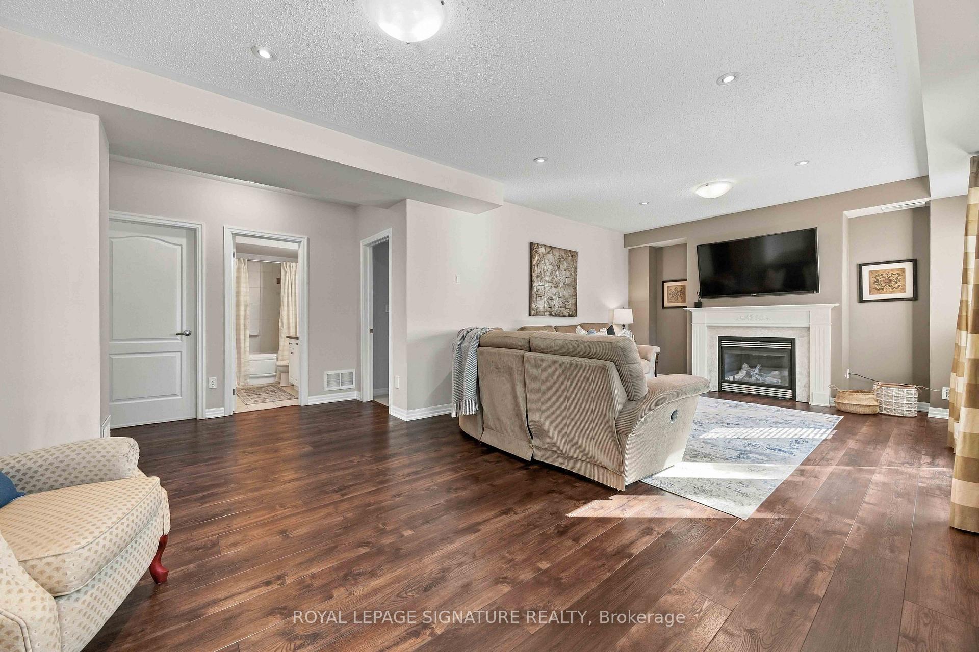 Photo 37 of 1618 Chilliwack Street, Oshawa, Taunton — HOMEH