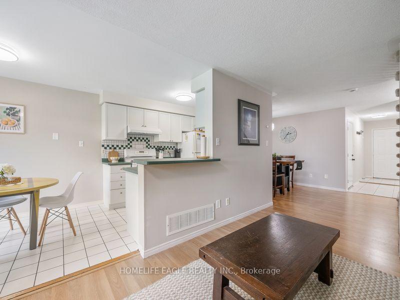 Photo 11 of 479 Heddle Crescent, Newmarket, Stonehaven-Wyndham — HOMEH
